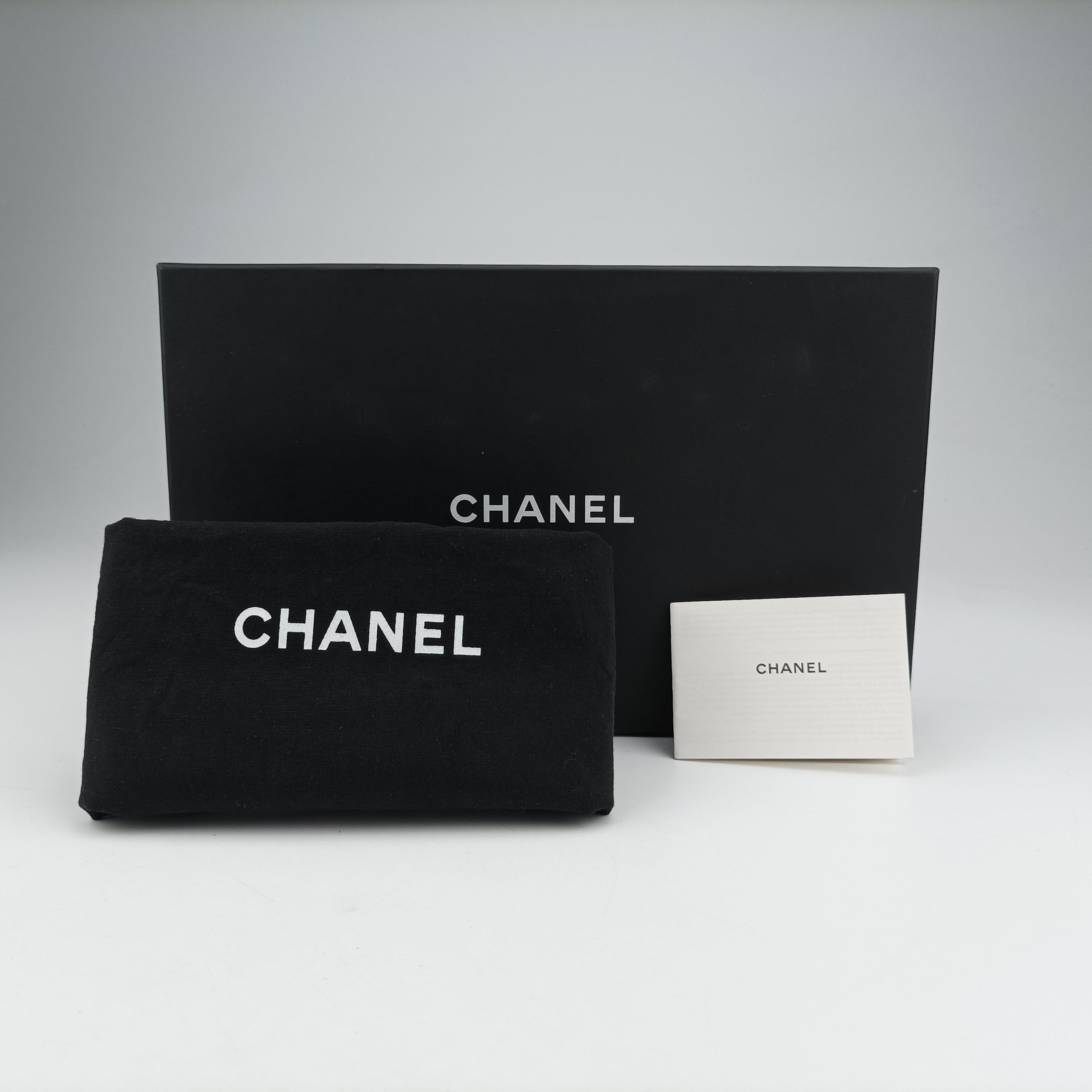 Pre-owned Chanel Boy exotic Pink lambskin×Pearlfish Leather A67198 shoulderbag | stylenewstar