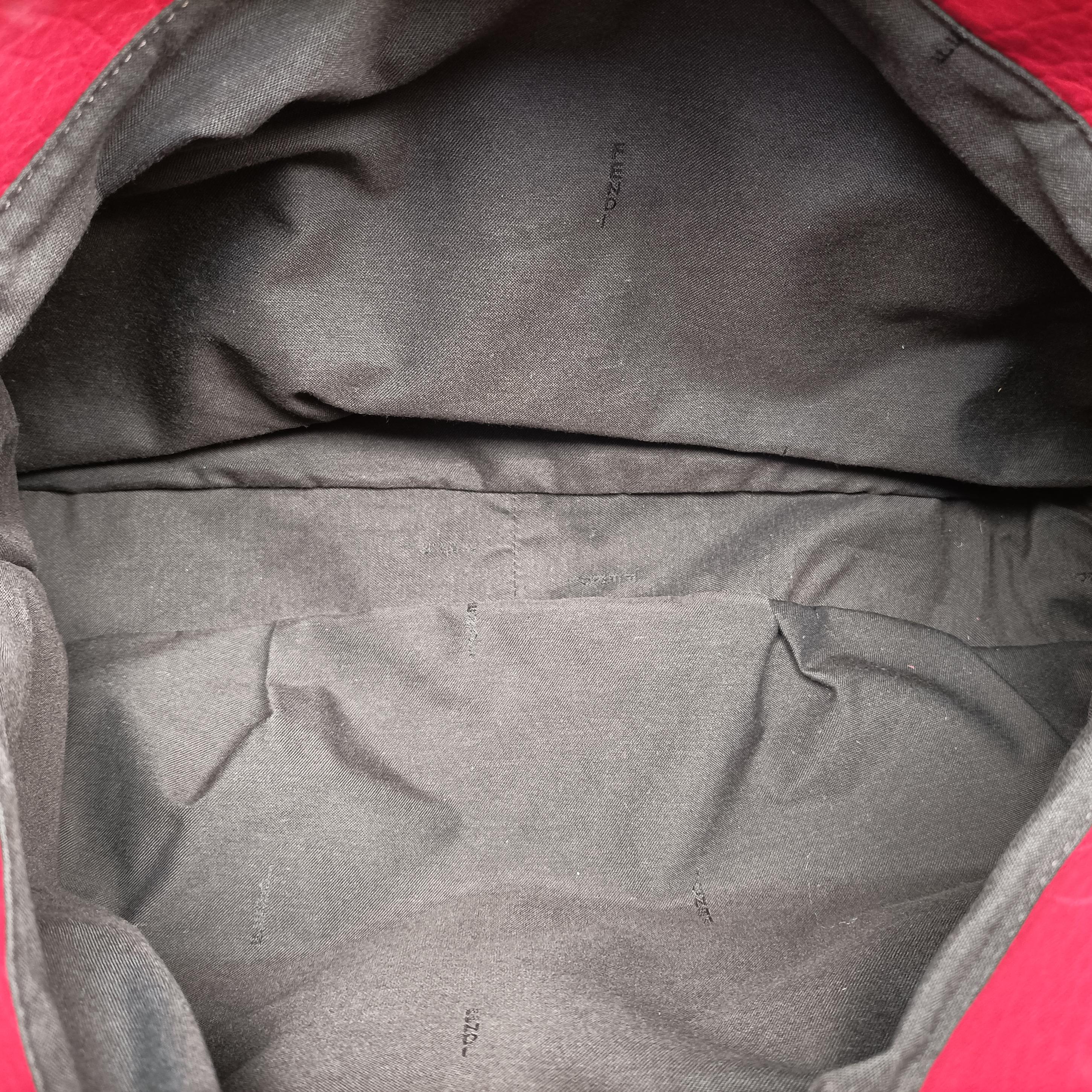 Pre-owned Fendi Mia Red Leather 8BR616 shoulderbag | stylenewstar