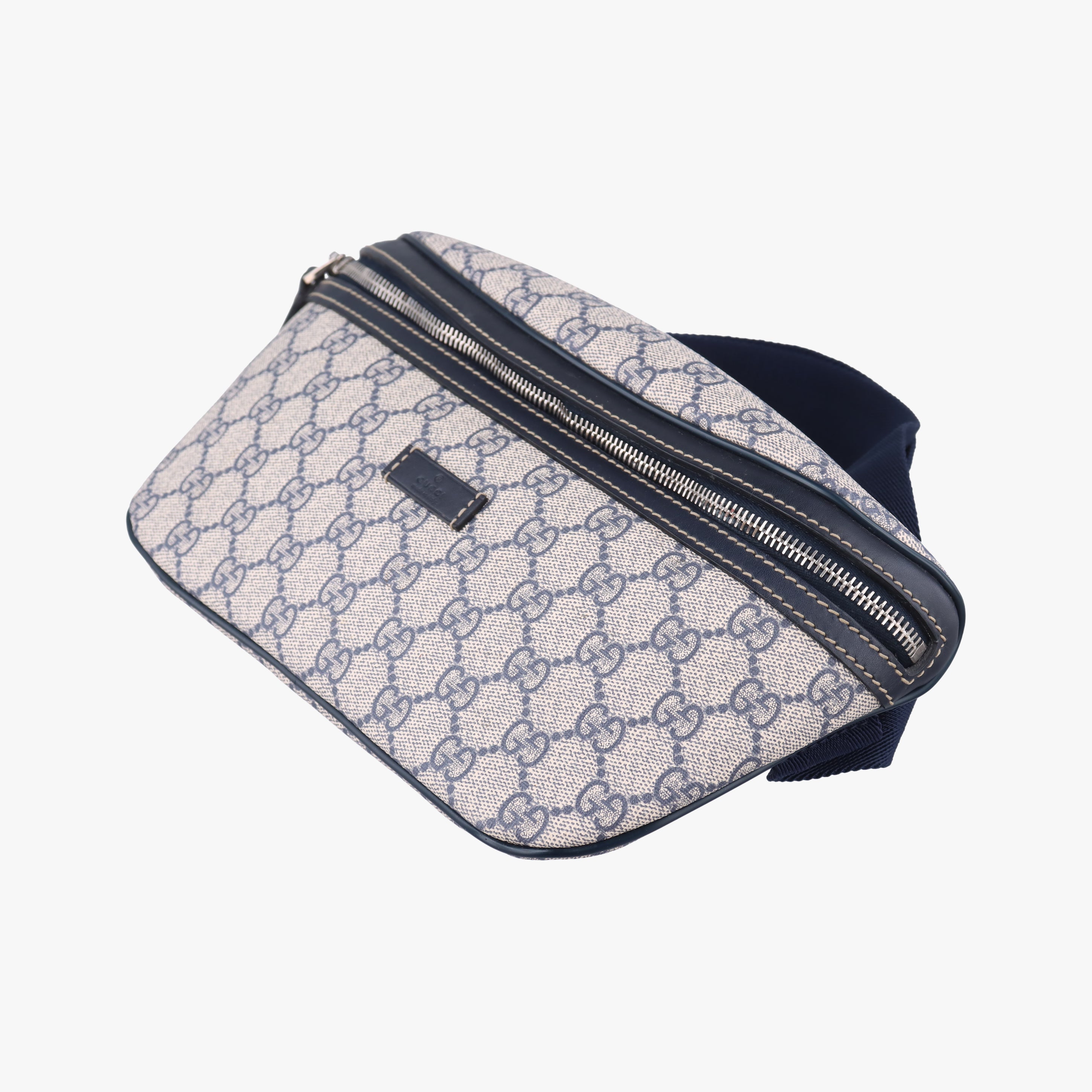 Pre-owned Gucci GG Supreme BeigeｘNavy Canvas 233269 bum bag/waist bag | stylenewstar