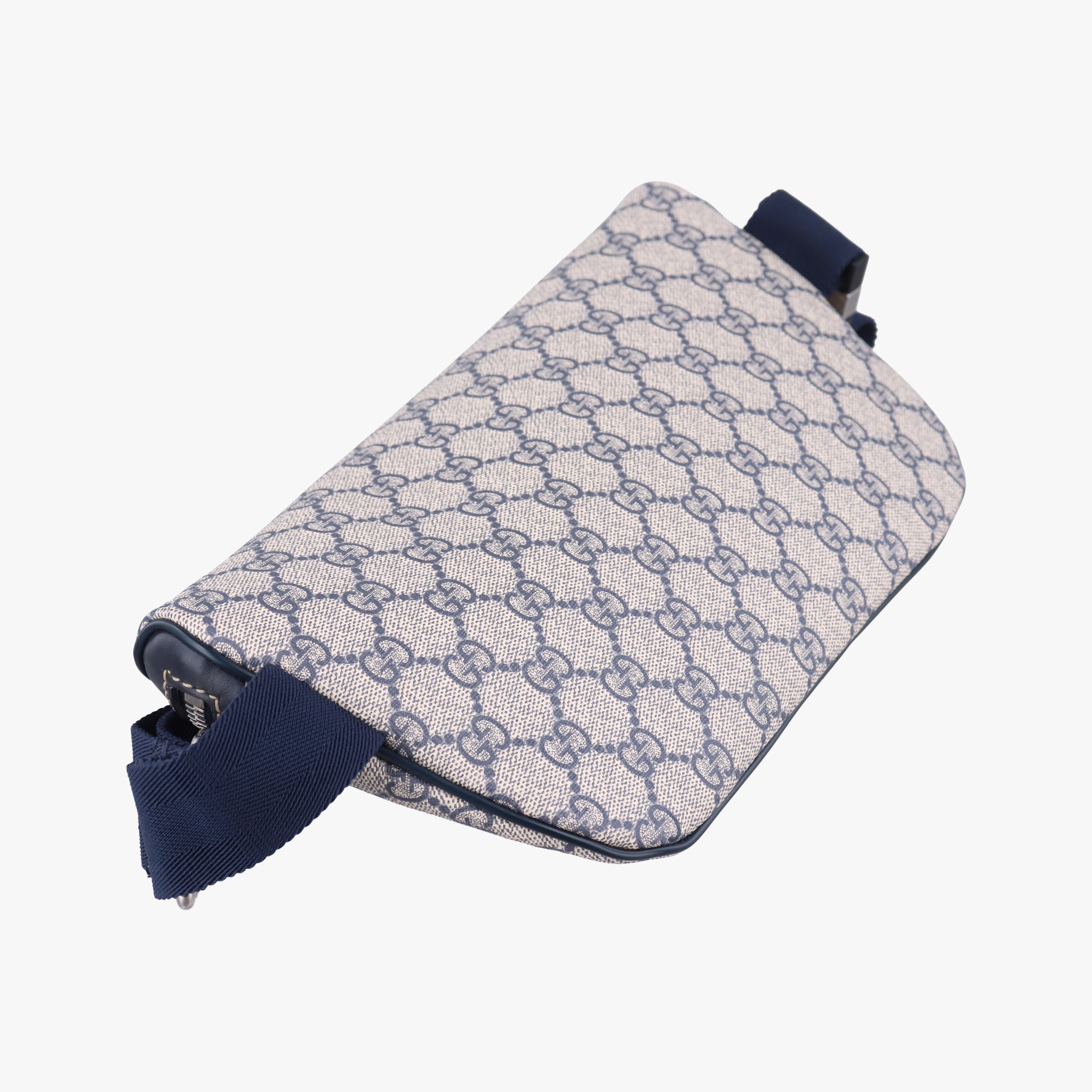 Pre-owned Gucci GG Supreme BeigeｘNavy Canvas 233269 bum bag/waist bag | stylenewstar