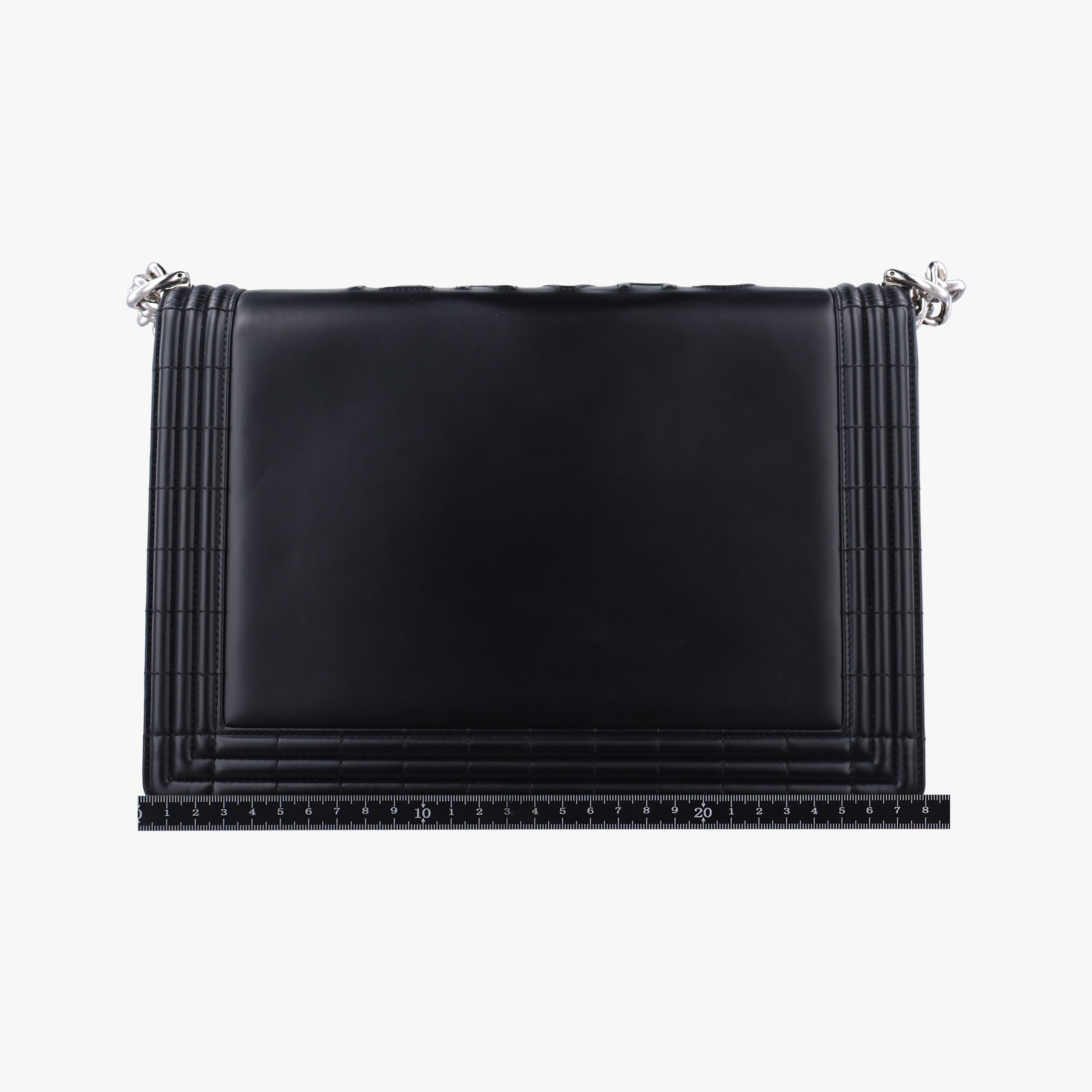 Pre-owned Chanel BOY CHANEL Black Enamel Leather A67021 shoulderbag | stylenewstar