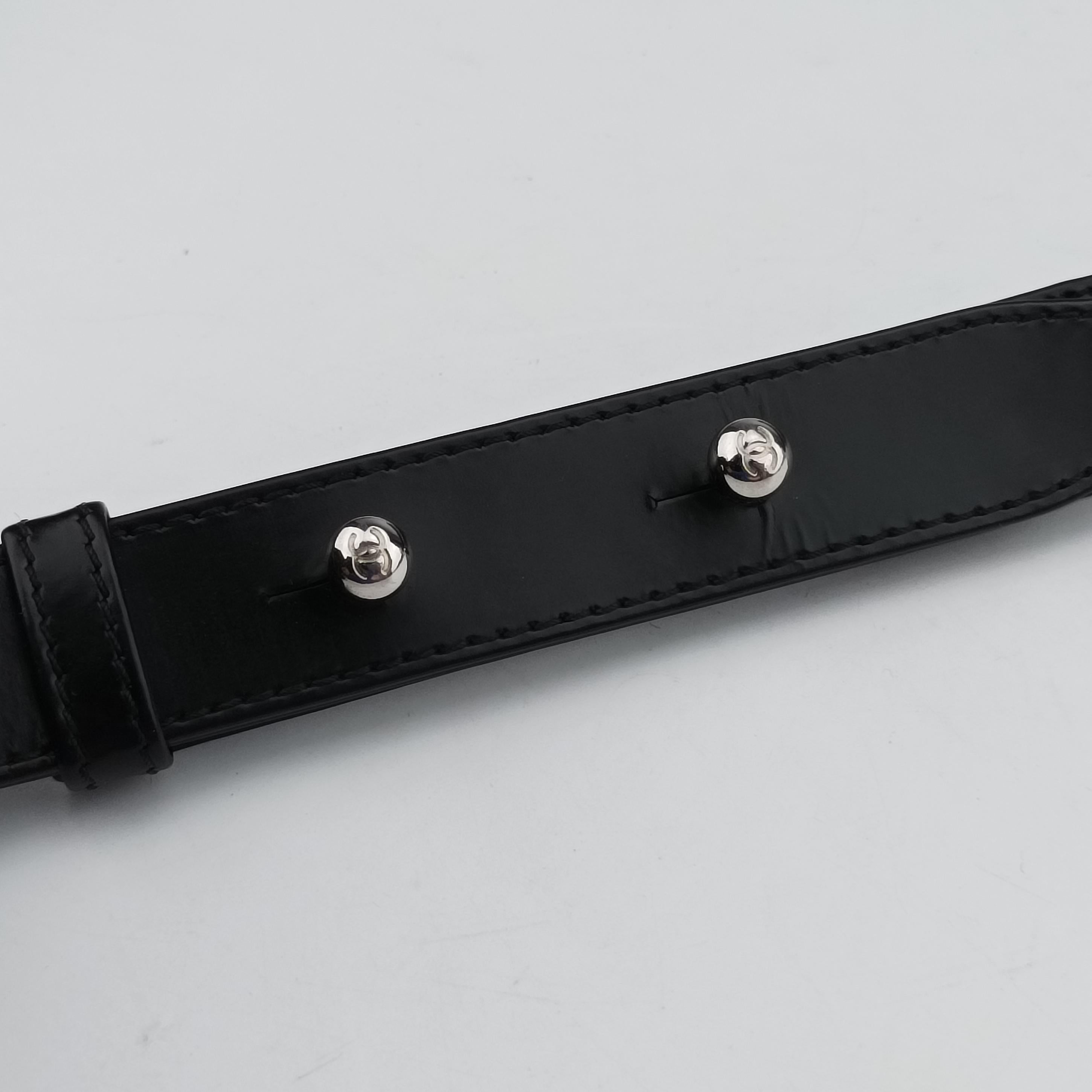 Pre-owned Chanel BOY CHANEL Black Enamel Leather A67021 shoulderbag | stylenewstar