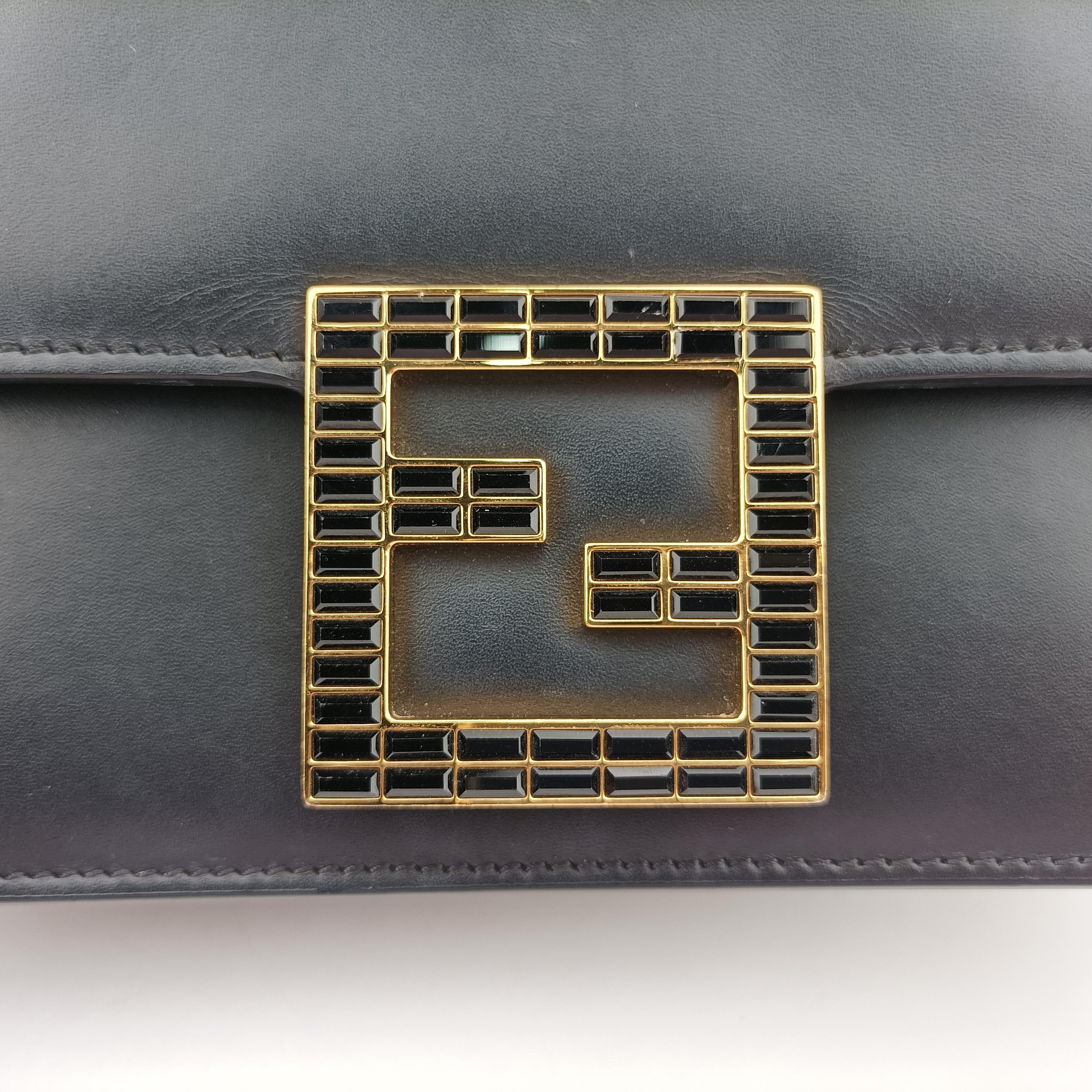 Pre-owned Fendi Fab Black Leather 8BT326 shoulderbag | stylenewstar