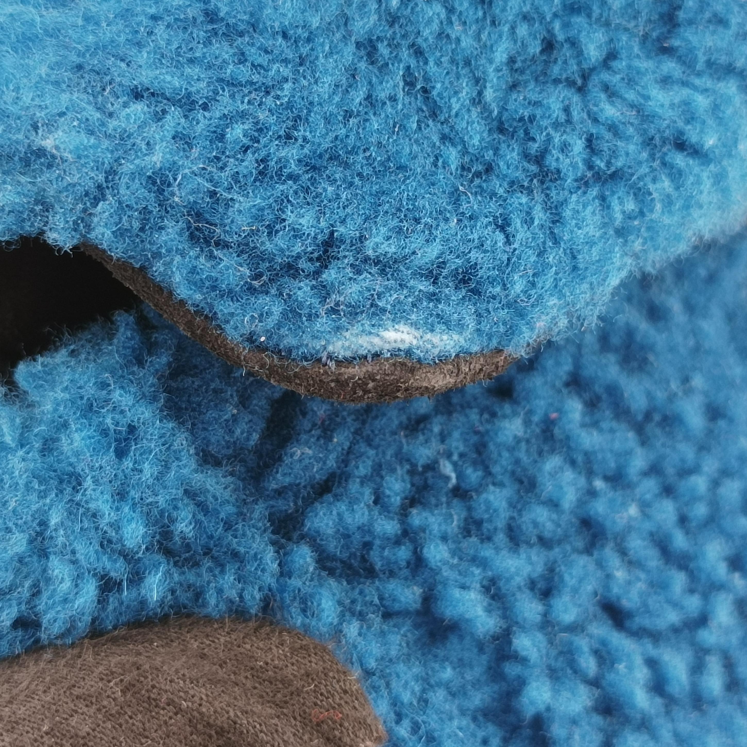 Pre-owned Fendi Mini Be Baguette Navy fur 8M0315 shoulderbag | stylenewstar