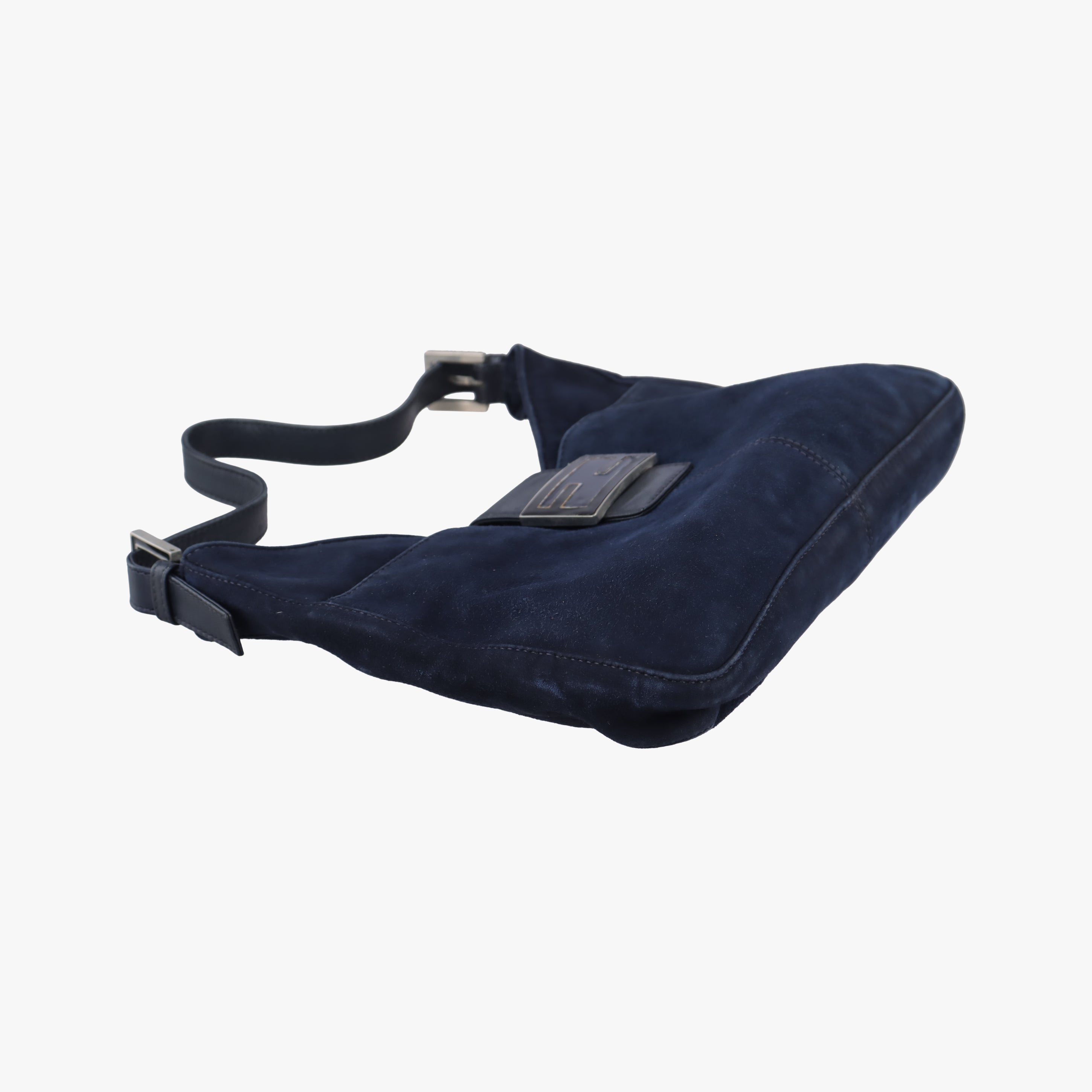 Pre-owned Fendi Mamma Bucket Navy suede 22112 shoulderbag | stylenewstar