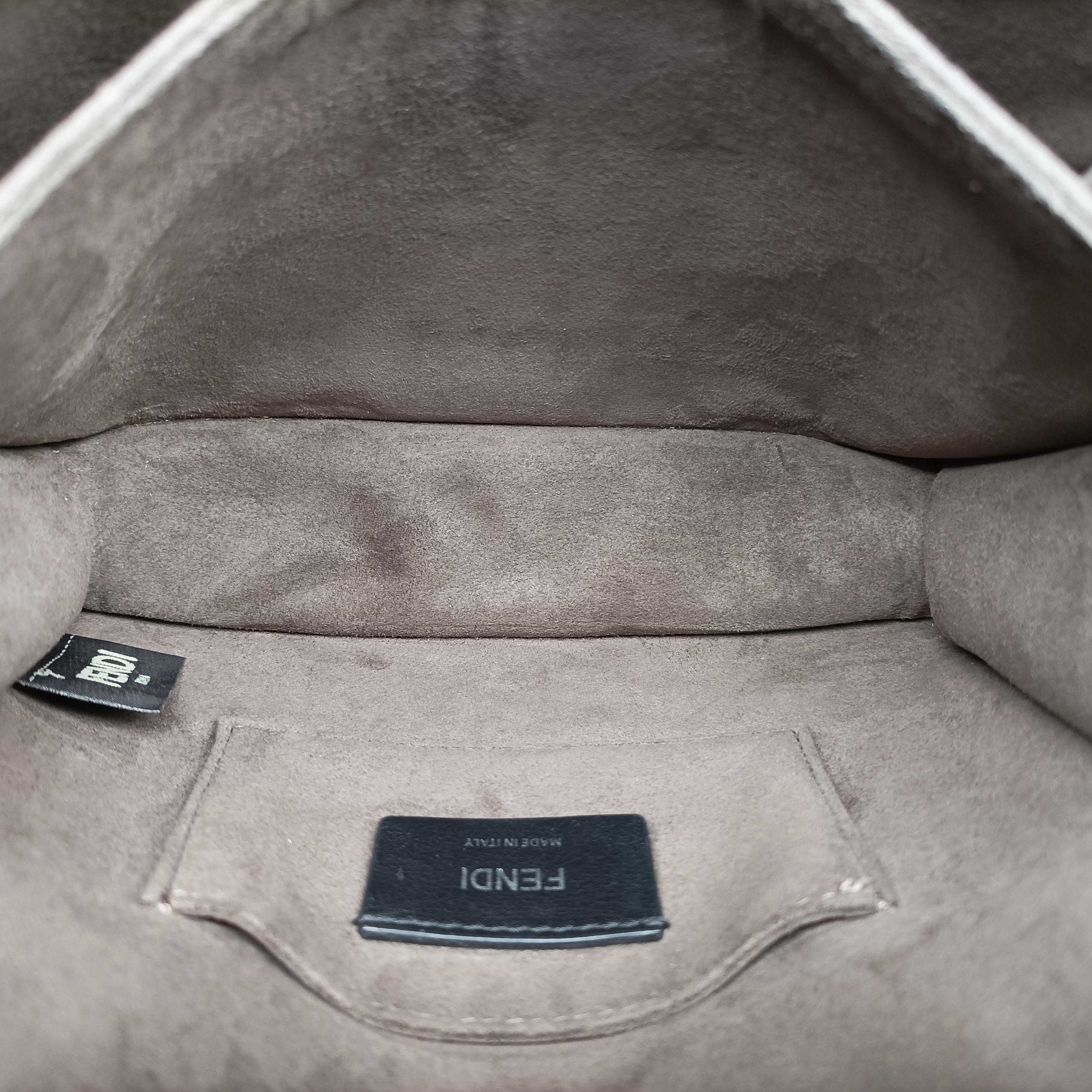 Vintage Fendi studded Kan I Blue Leather 8M0381 shoulderbag | stylenewstar