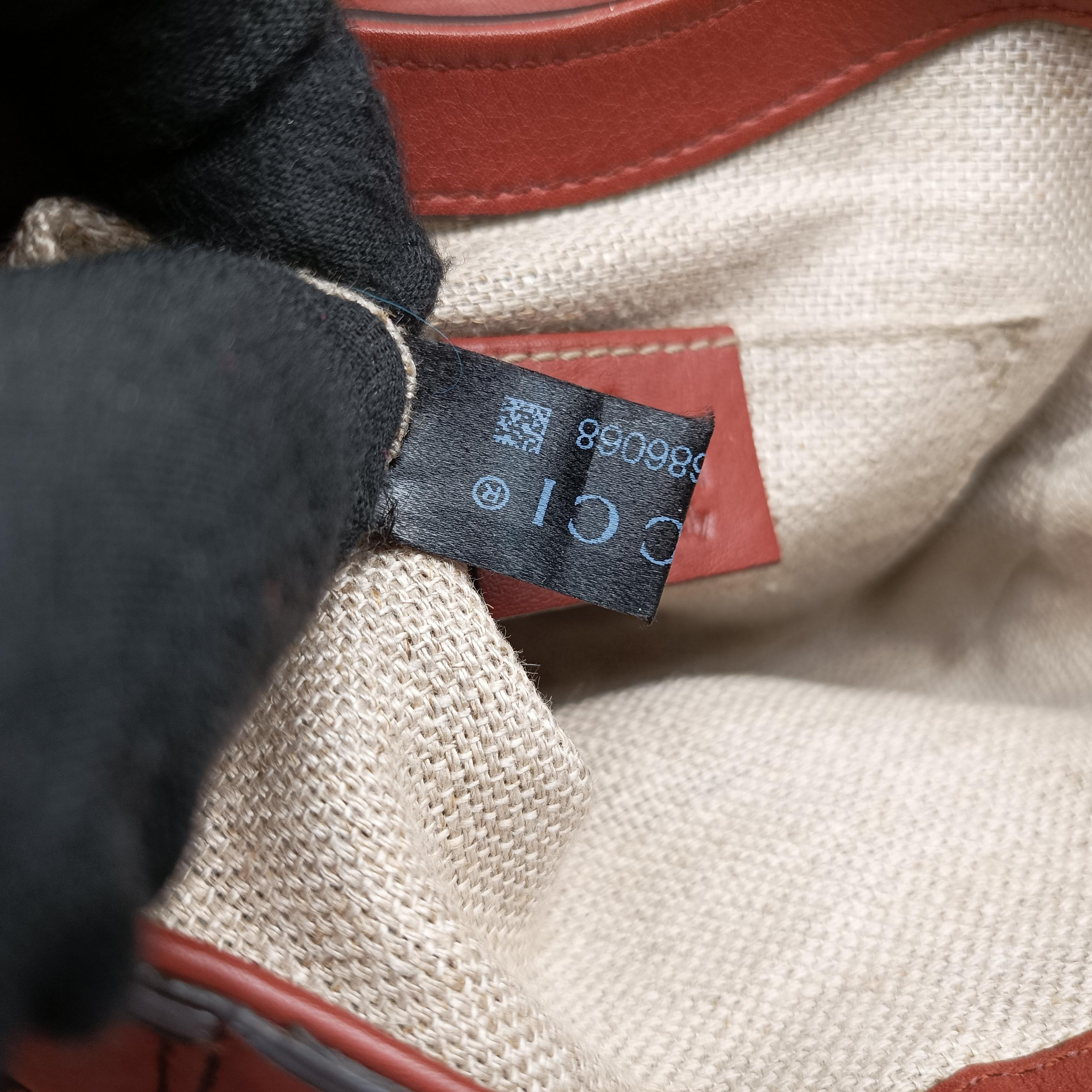 Vintage Gucci Nubuck Tigrette Chain Orange suede 290684 shoulderbag | stylenewstar