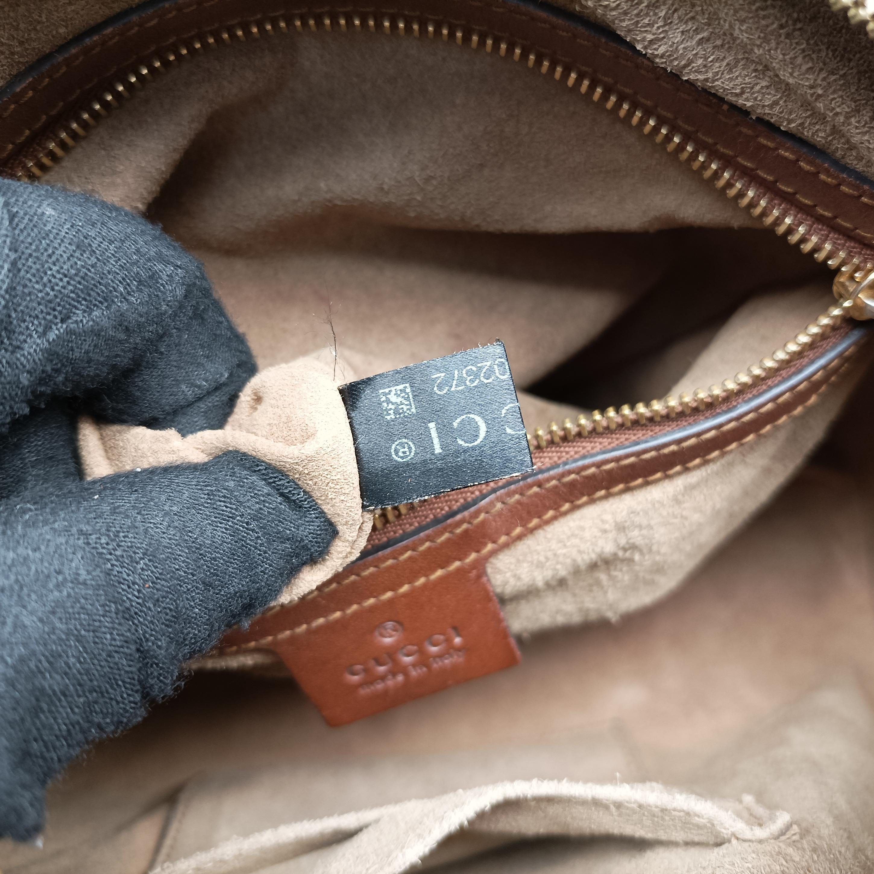 Pre-owned Gucci GG SUPREME beige×brown PVC coated canvas×Leather 409529 shoulderbag | stylenewstar