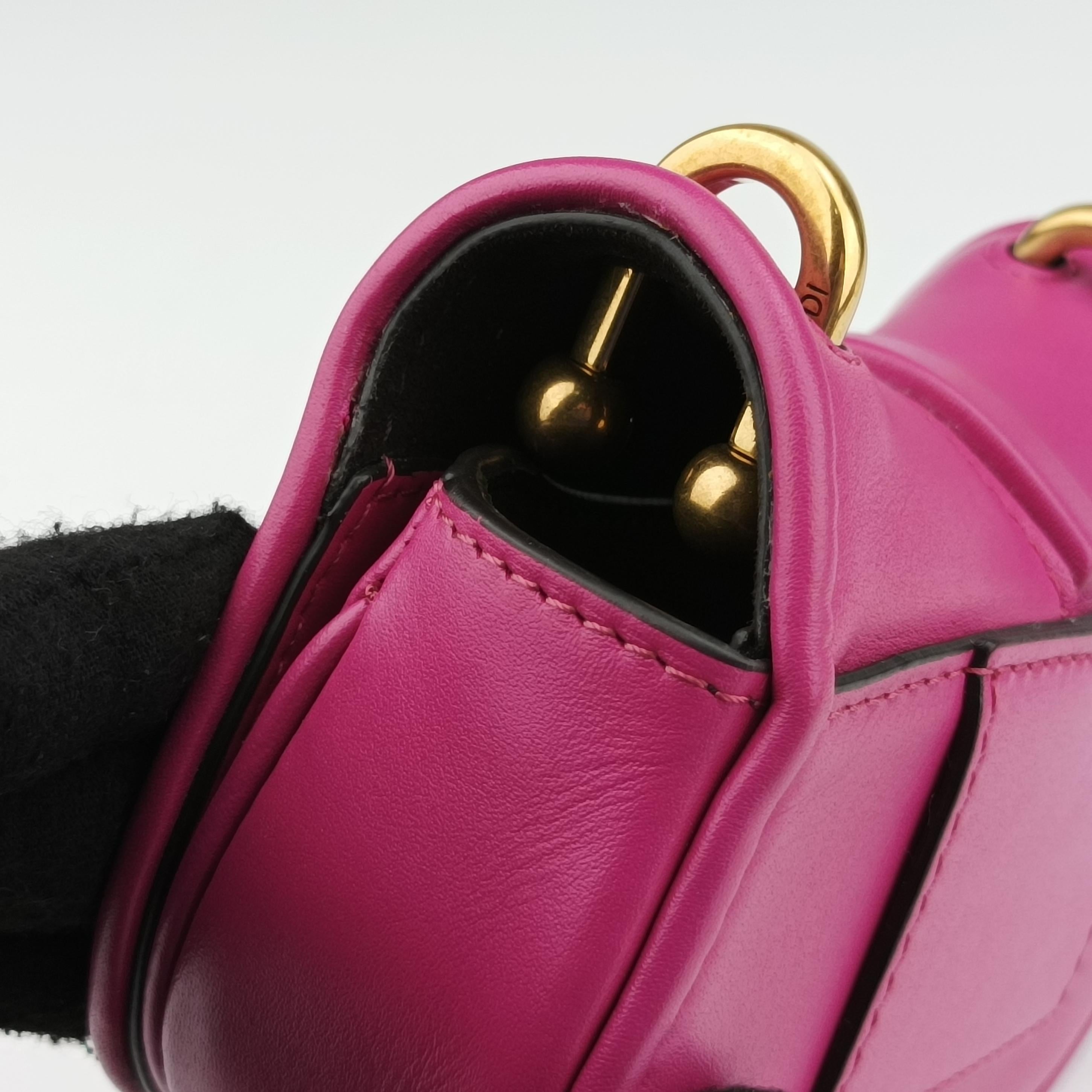 Pre-owned Fendi C'mon Small Rose Leather 7AS219 shoulderbag | stylenewstar