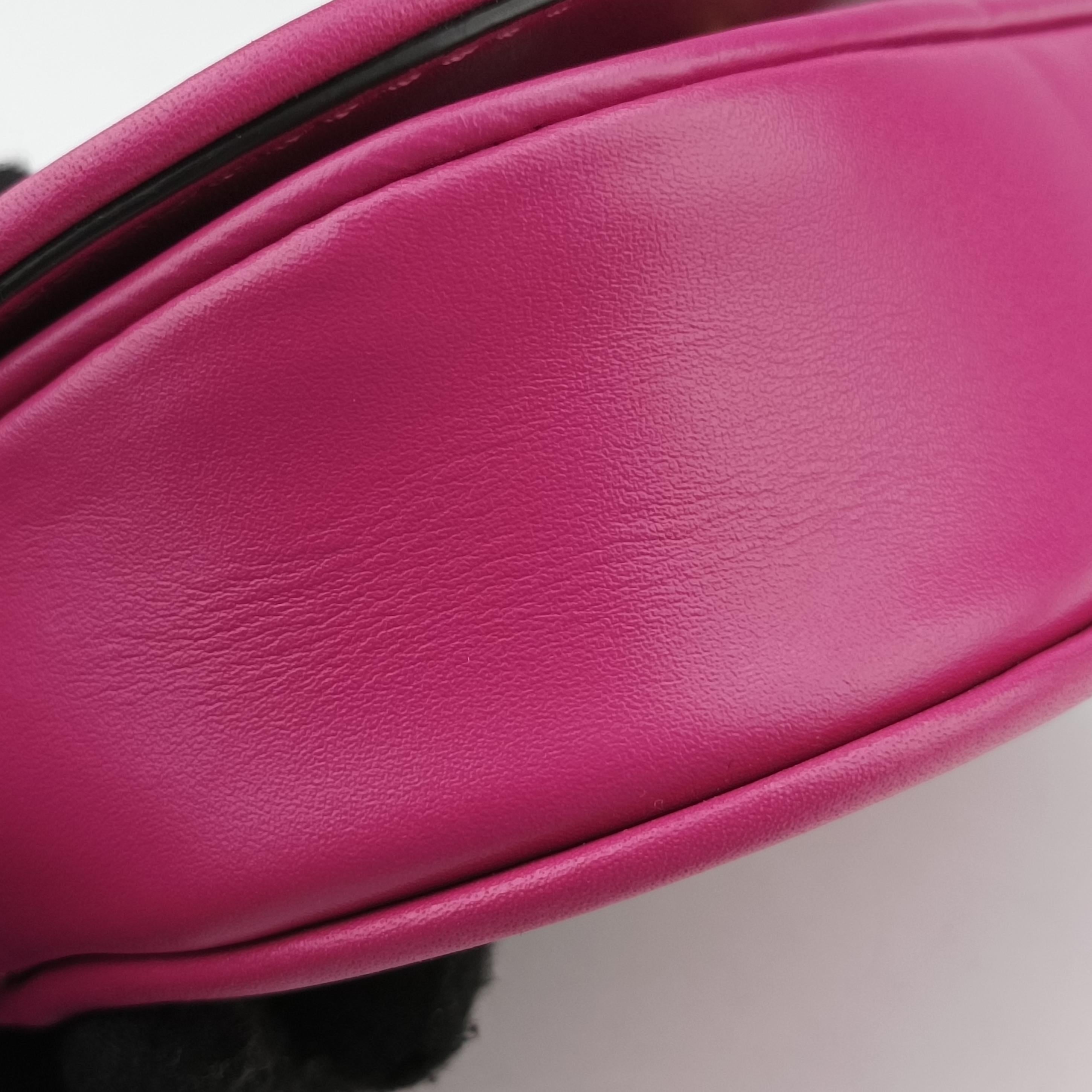 Pre-owned Fendi C'mon Small Rose Leather 7AS219 shoulderbag | stylenewstar