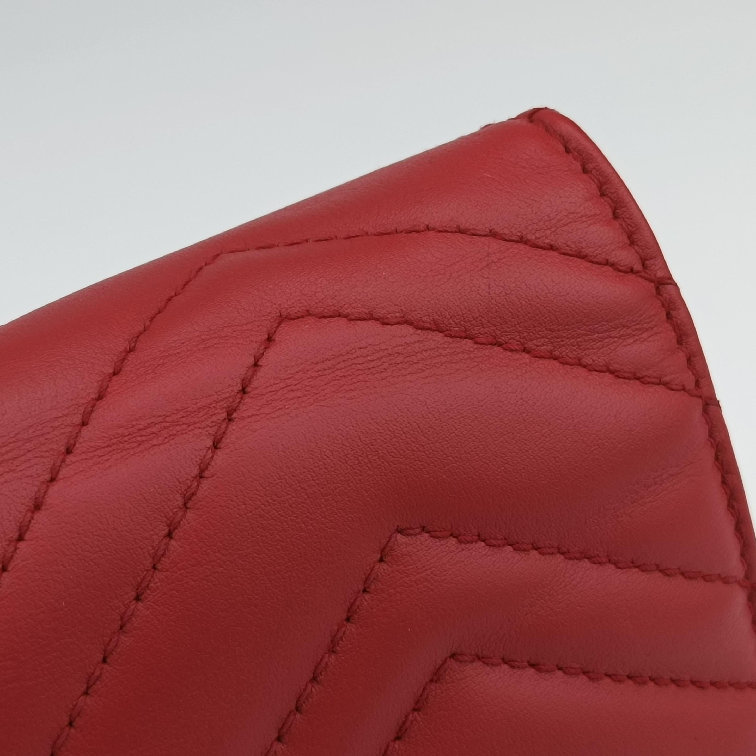 Pre-owned Gucci GG Marmont Red Leather 474575 shoulderbag | stylenewstar