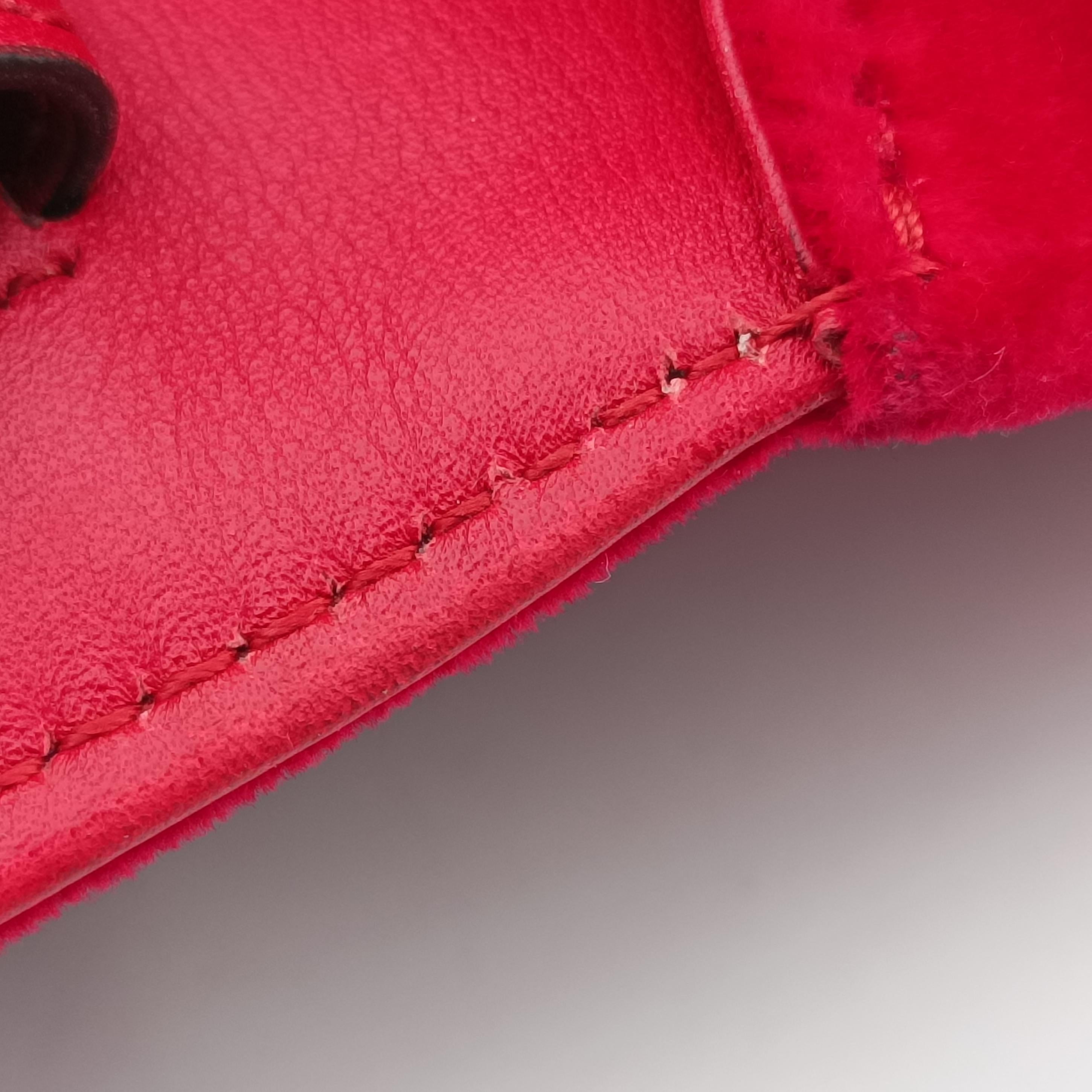 Vintage Gucci Square G Red velour 544242 shoulderbag | stylenewstar