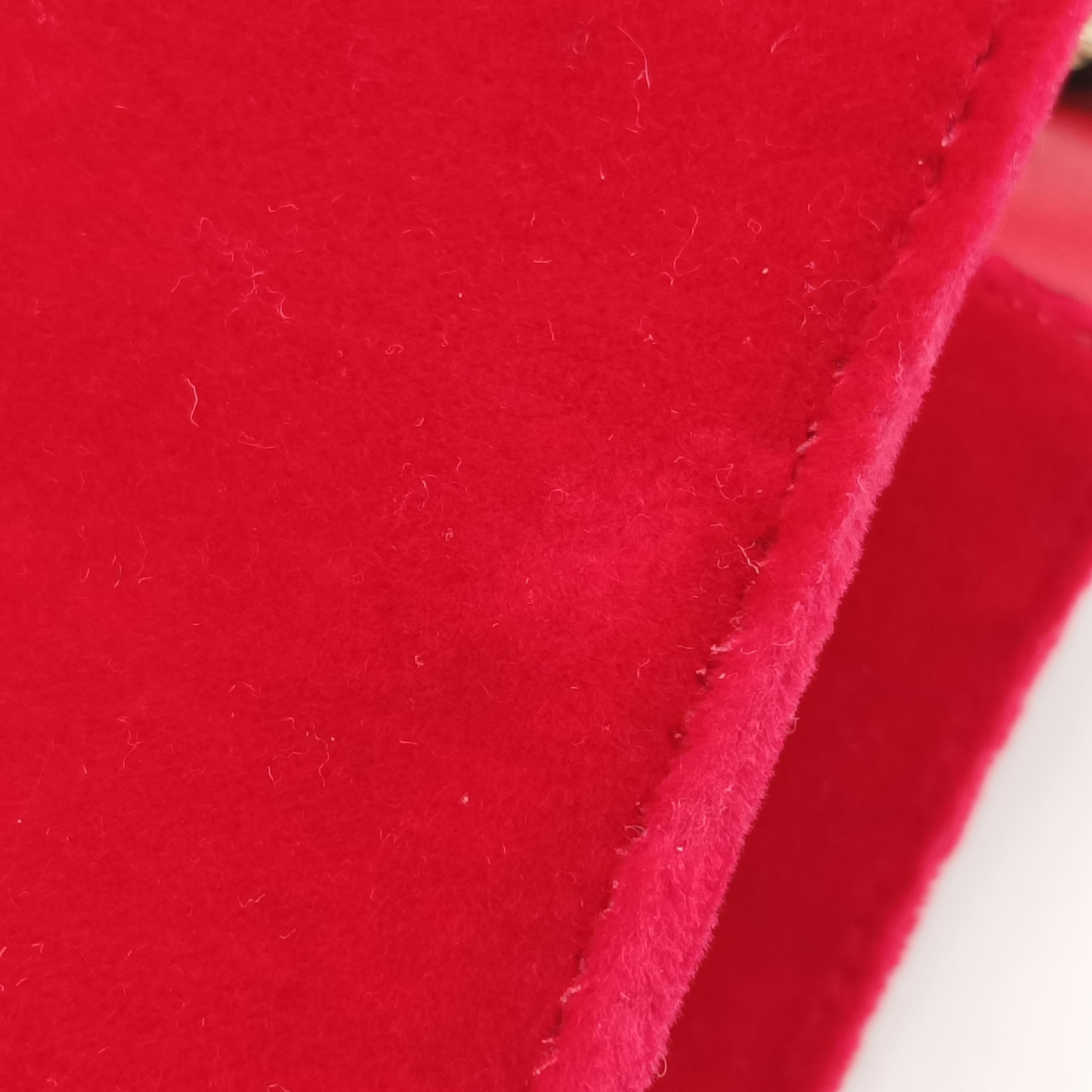 Vintage Gucci Square G Red velour 544242 shoulderbag | stylenewstar