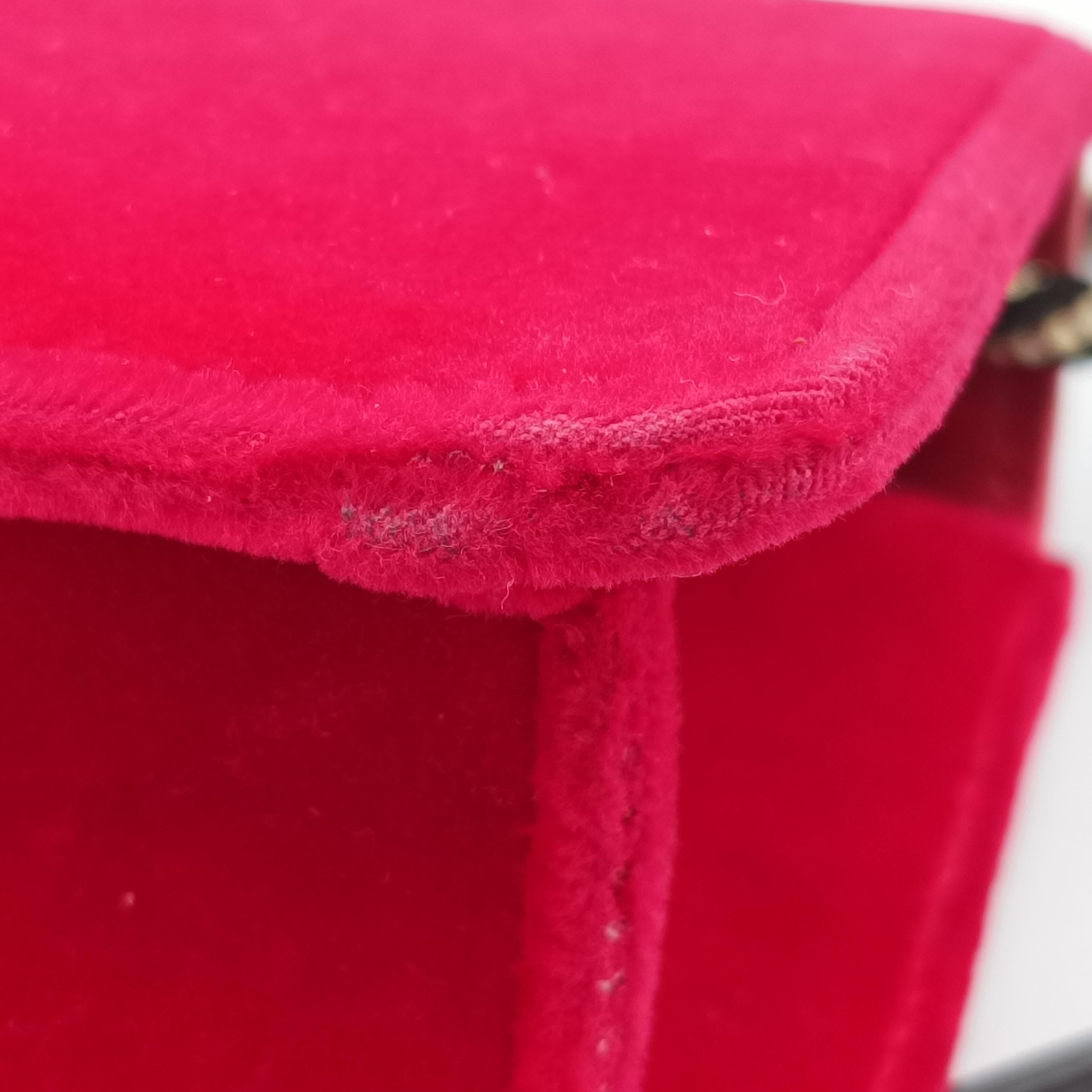 Vintage Gucci Square G Red velour 544242 shoulderbag | stylenewstar