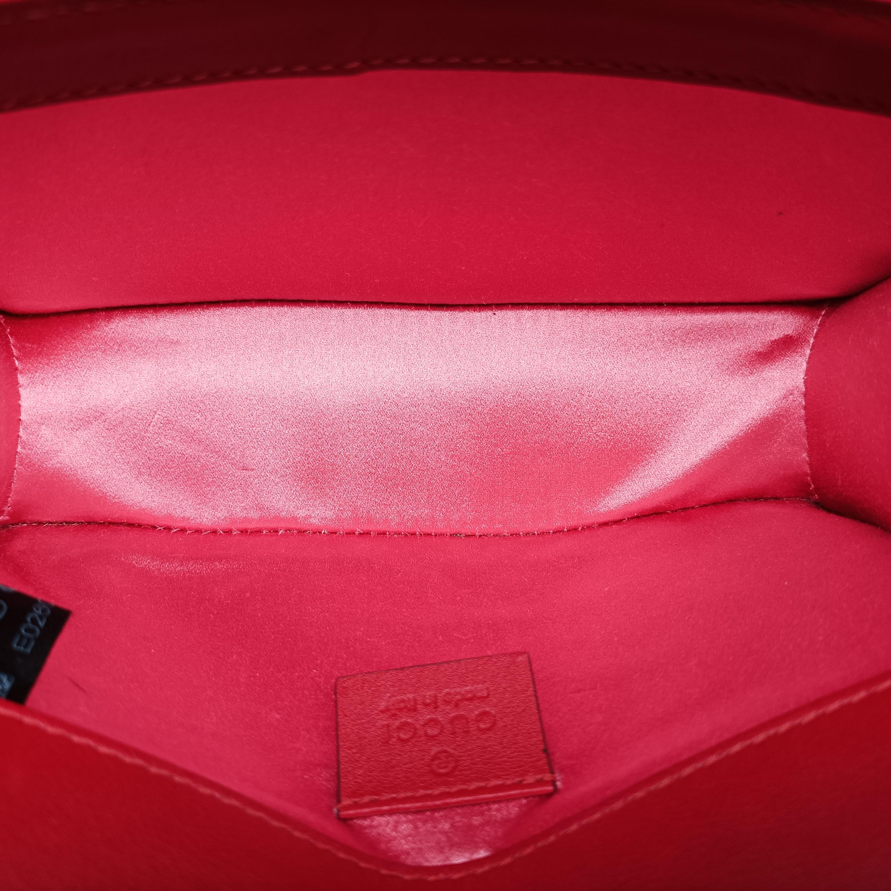 Vintage Gucci Square G Red velour 544242 shoulderbag | stylenewstar