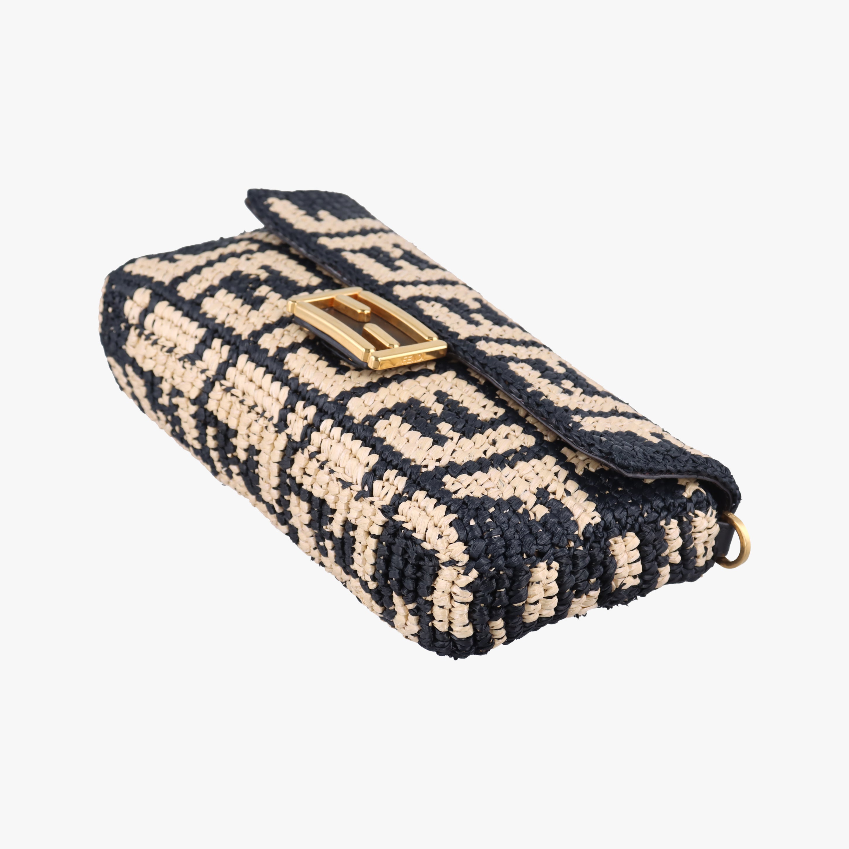 Pre-owned Fendi BAGUETTE Multicolour straw 8BR600 shoulderbag | stylenewstar