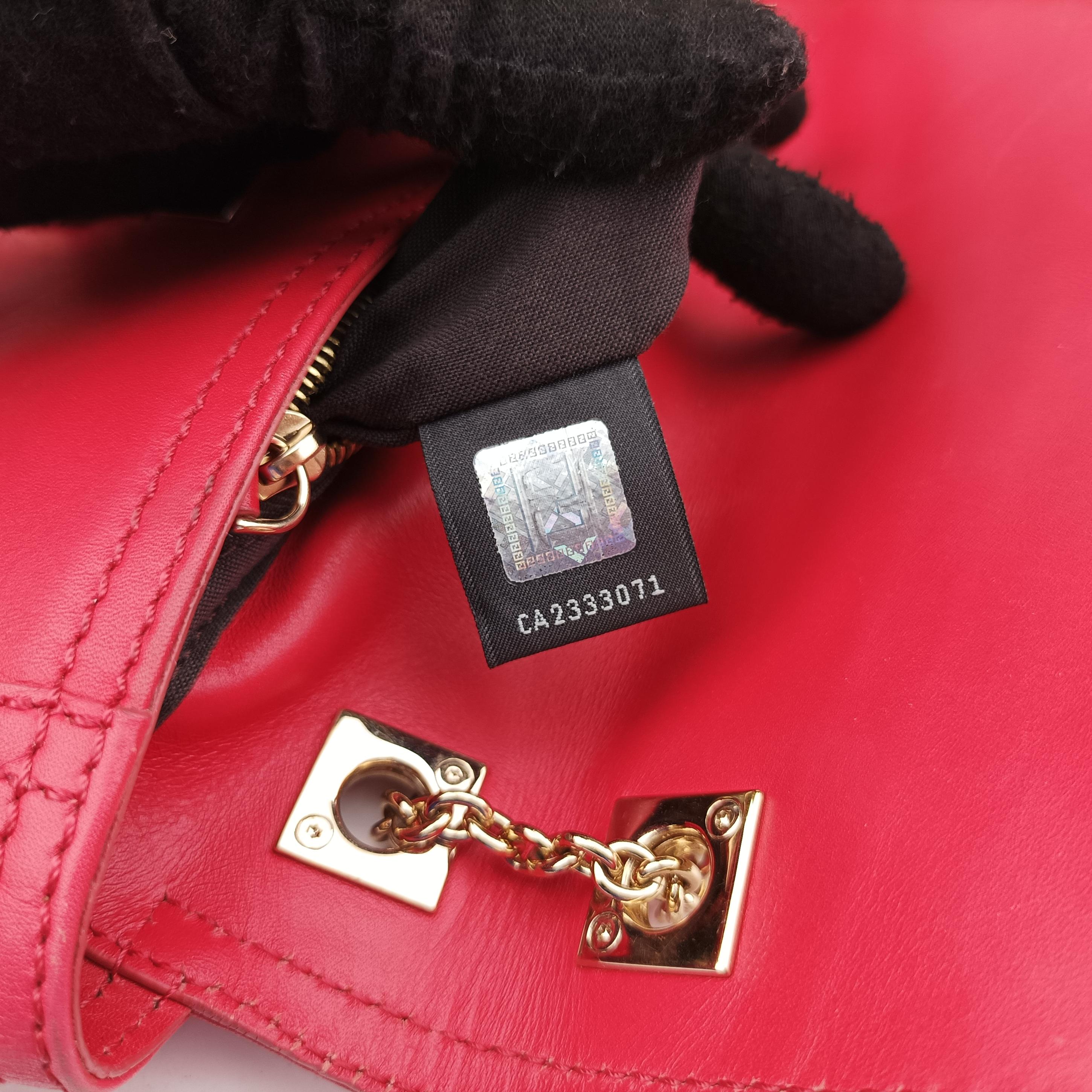 Secondhand Fendi Baguette Chain Flap Red Leather 8BT139 shoulderbag | stylenewstar