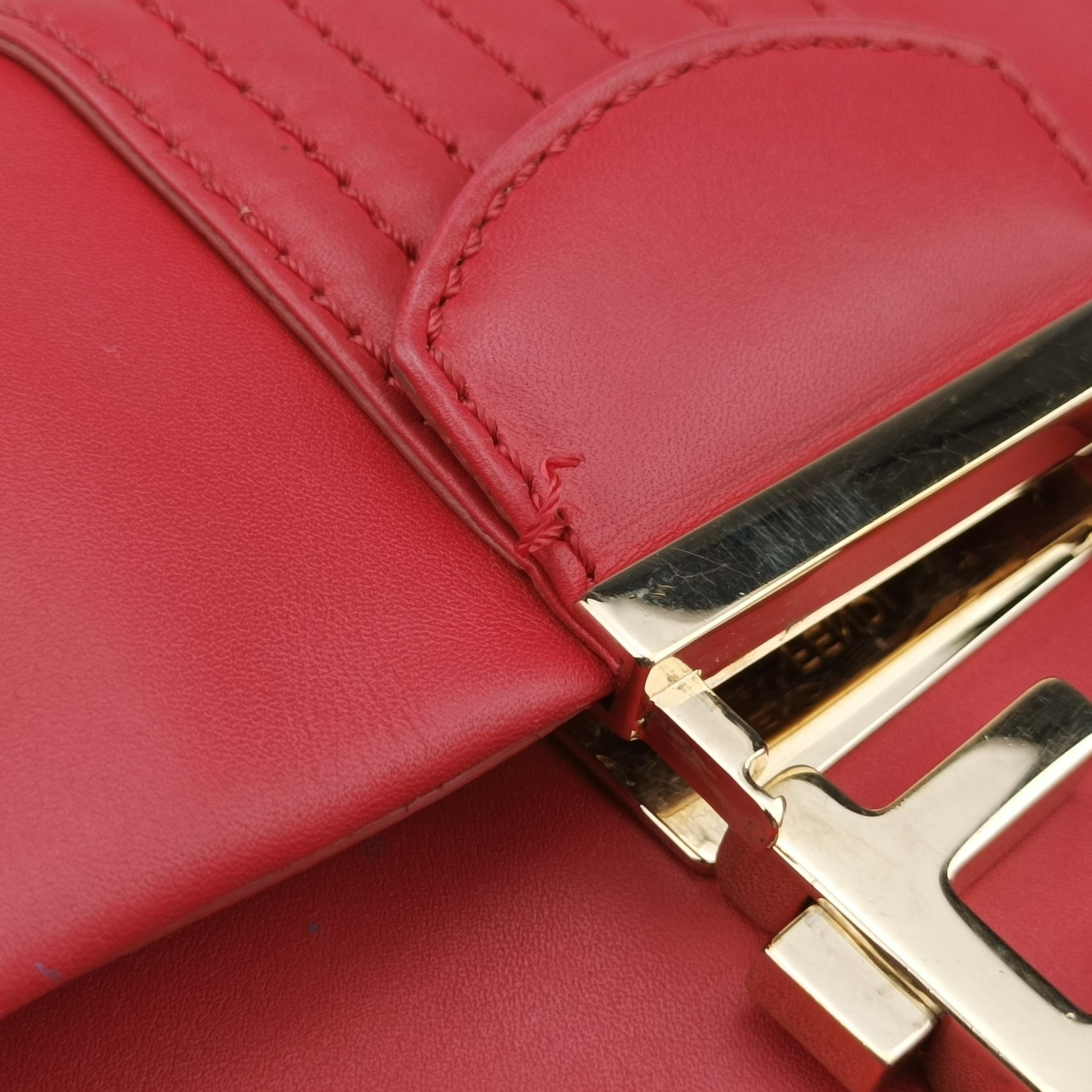 Secondhand Fendi Baguette Chain Flap Red Leather 8BT139 shoulderbag | stylenewstar