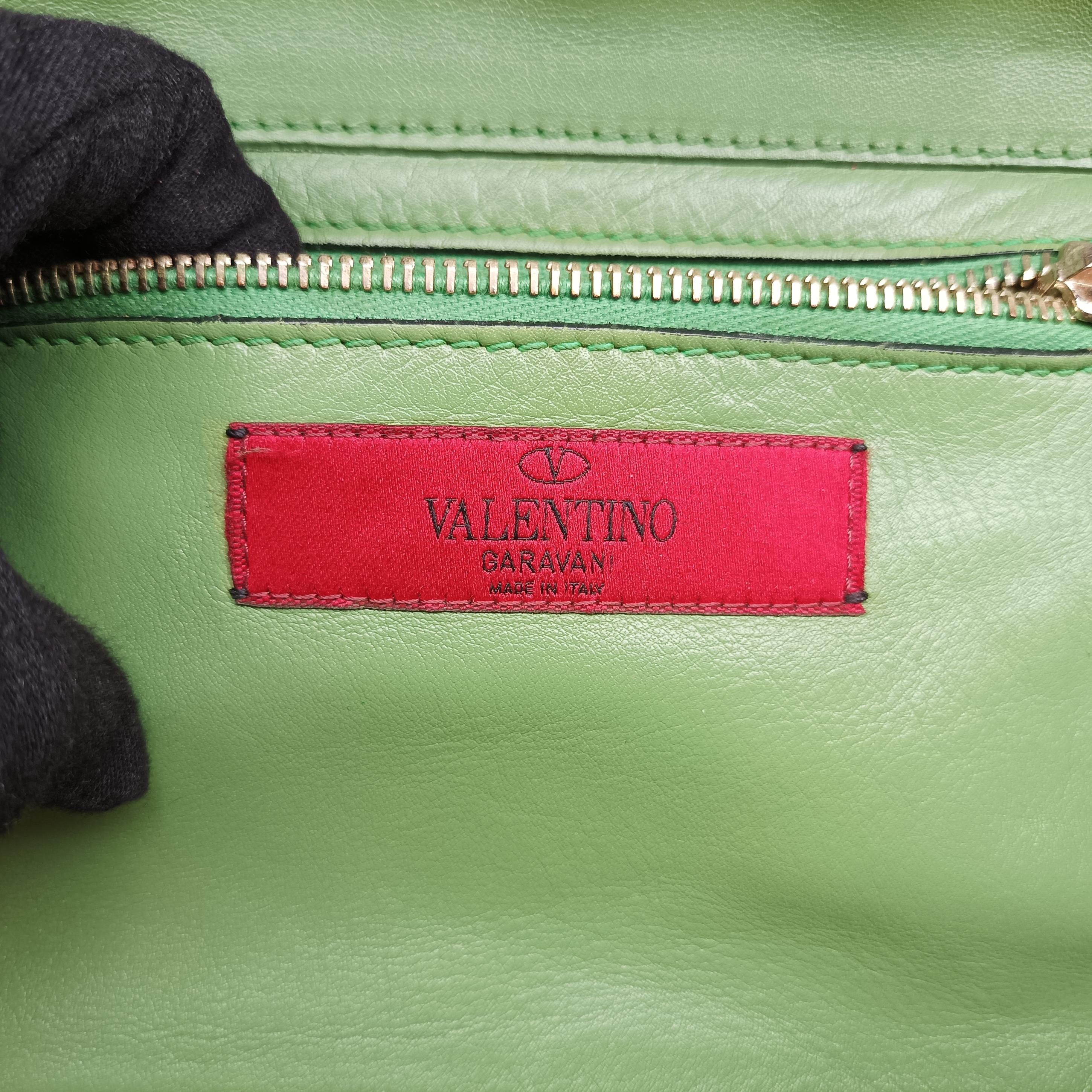 Pre-owned Valentino Rockstud Red×Green×pink Leather  shoulderbag | stylenewstar