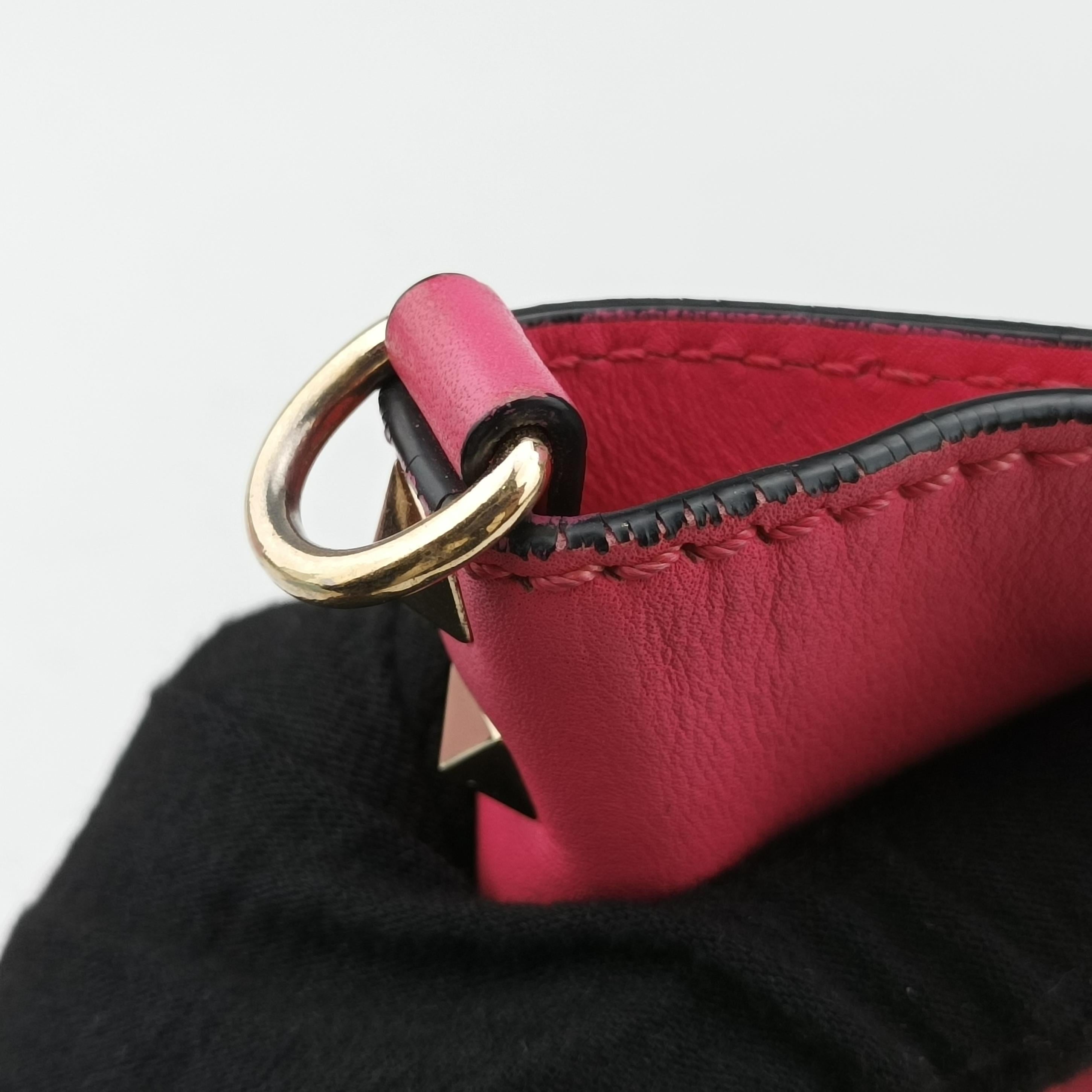 Pre-owned Valentino Rockstud Red×Green×pink Leather  shoulderbag | stylenewstar