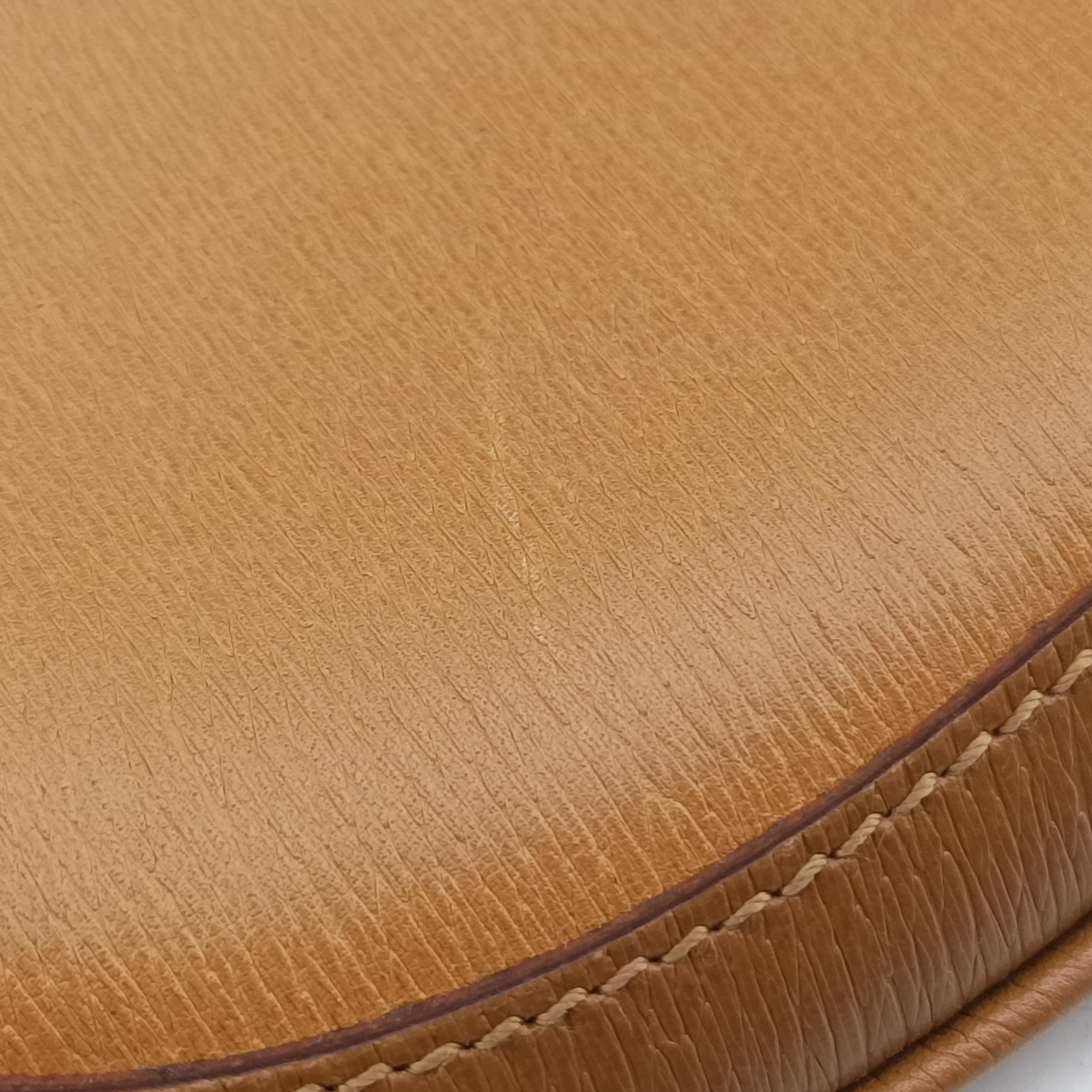 Pre-owned Gucci Jackie Vintage Camel Leather 001 41 shoulderbag | stylenewstar