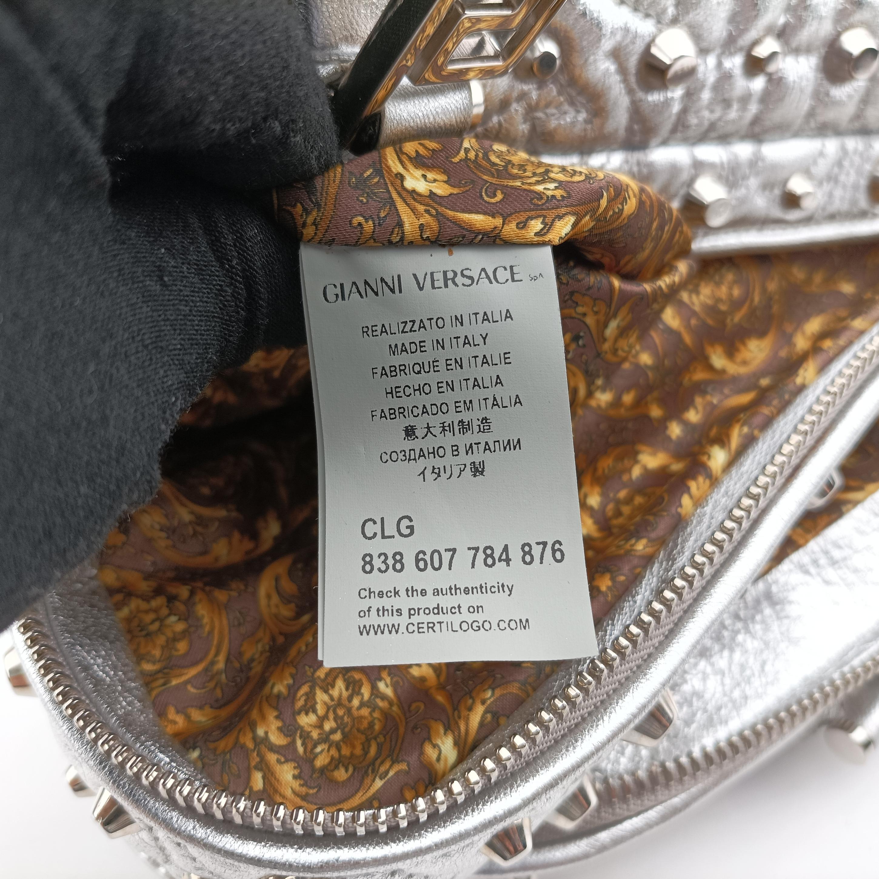 Pre-owned VERSACE La Medusa Studded Silver Leather  shoulderbag | stylenewstar