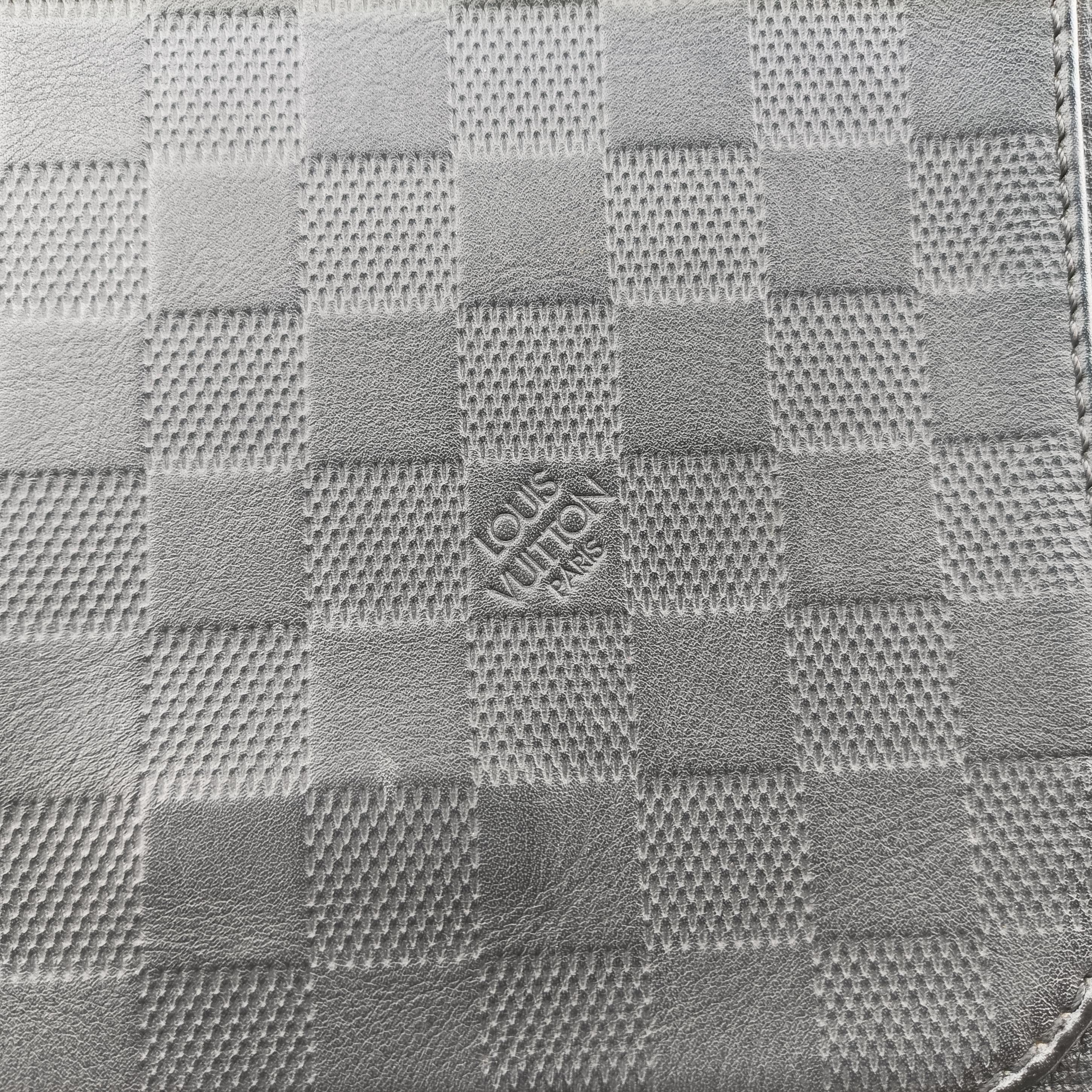 Vintage Louis Vuitton District PM Noir Damier Graphite N41033 shoulderbag | stylenewstar