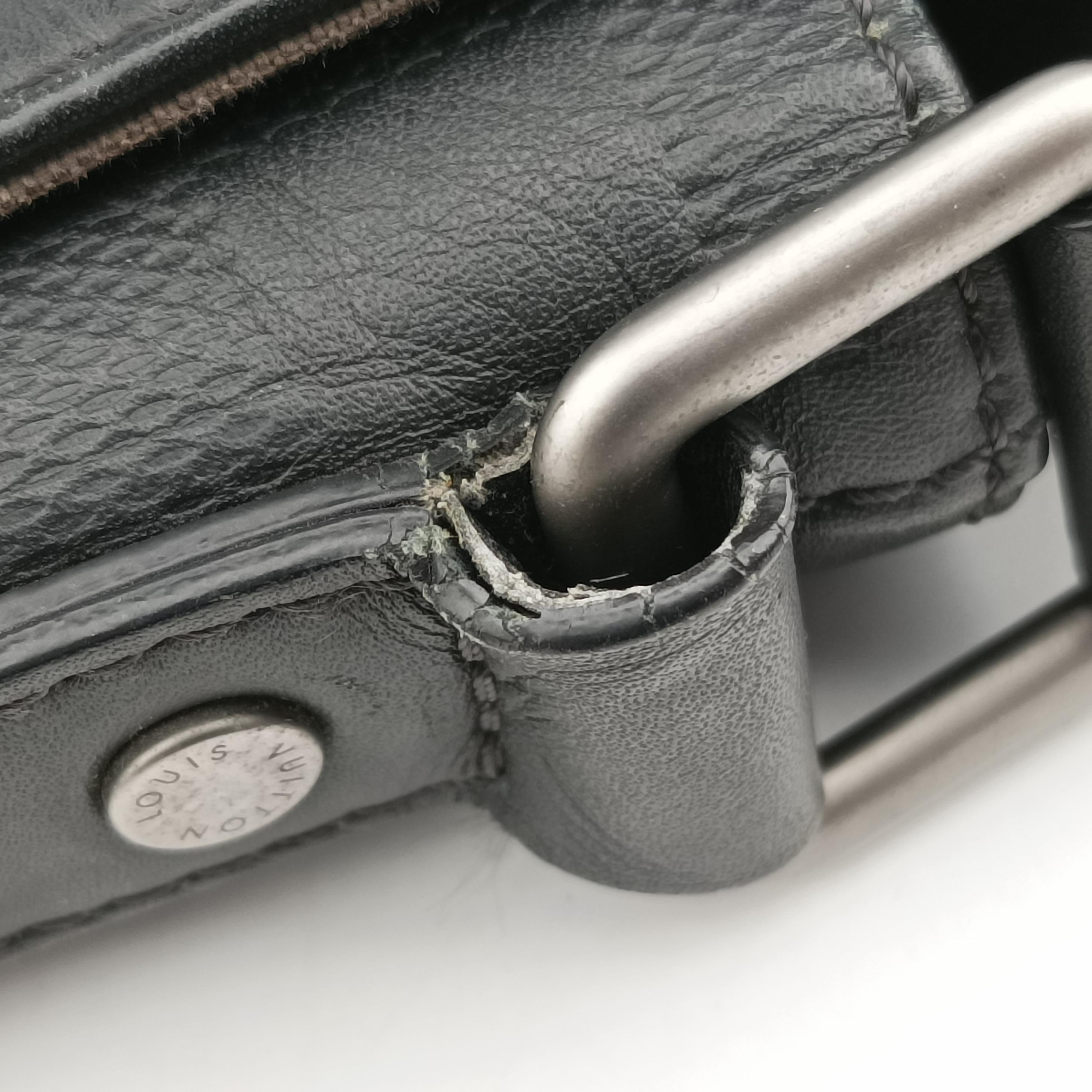 Vintage Louis Vuitton District PM Noir Damier Graphite N41033 shoulderbag | stylenewstar