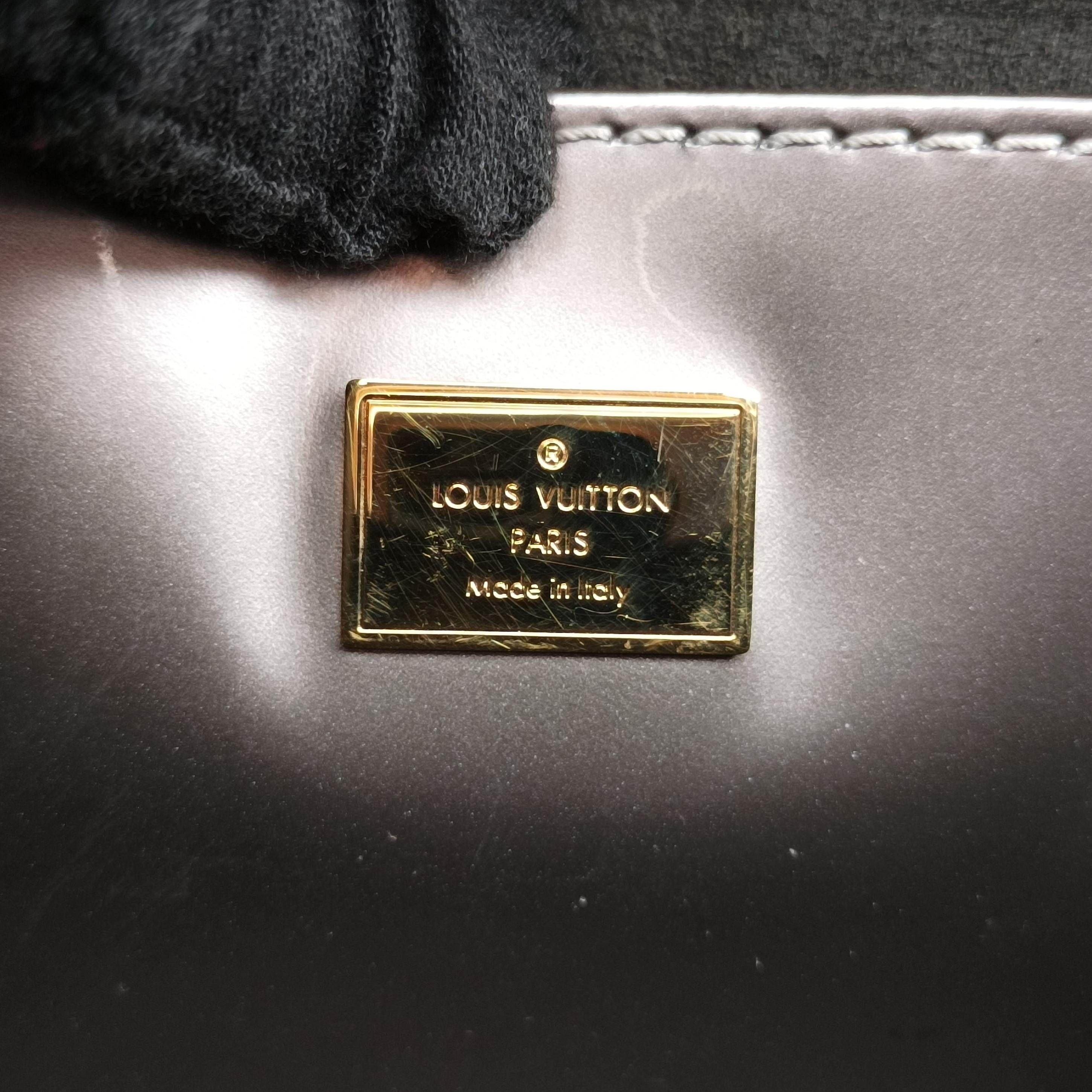 Secondhand Louis Vuitton Spring Street PM Brown x Taupe Vernis x Monogram Canvas M90567 shoulderbag | stylenewstar