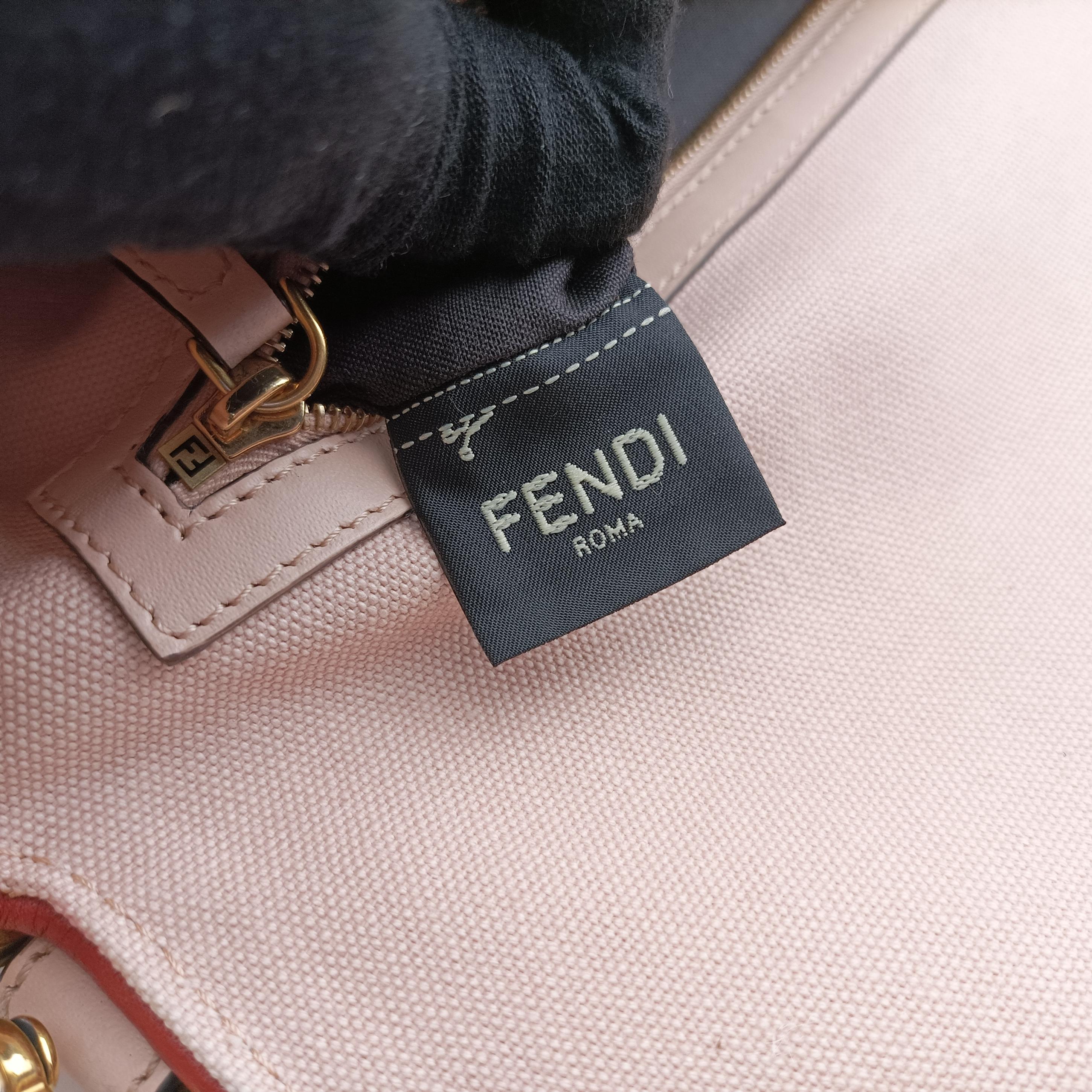 Pre-owned Fendi BAGUETTE White×Multicolour canvas 8BR600 shoulderbag | stylenewstar