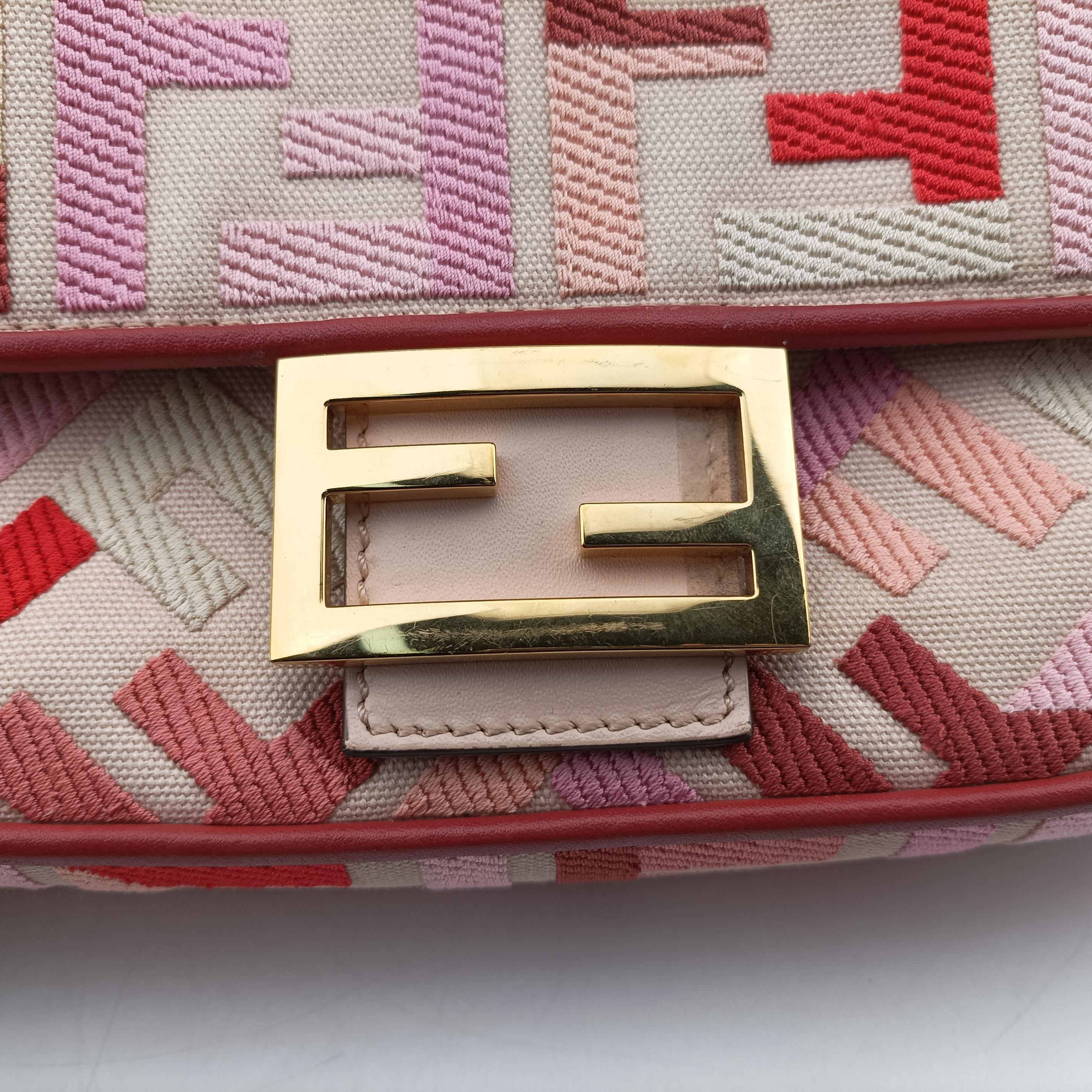 Pre-owned Fendi BAGUETTE White×Multicolour canvas 8BR600 shoulderbag | stylenewstar