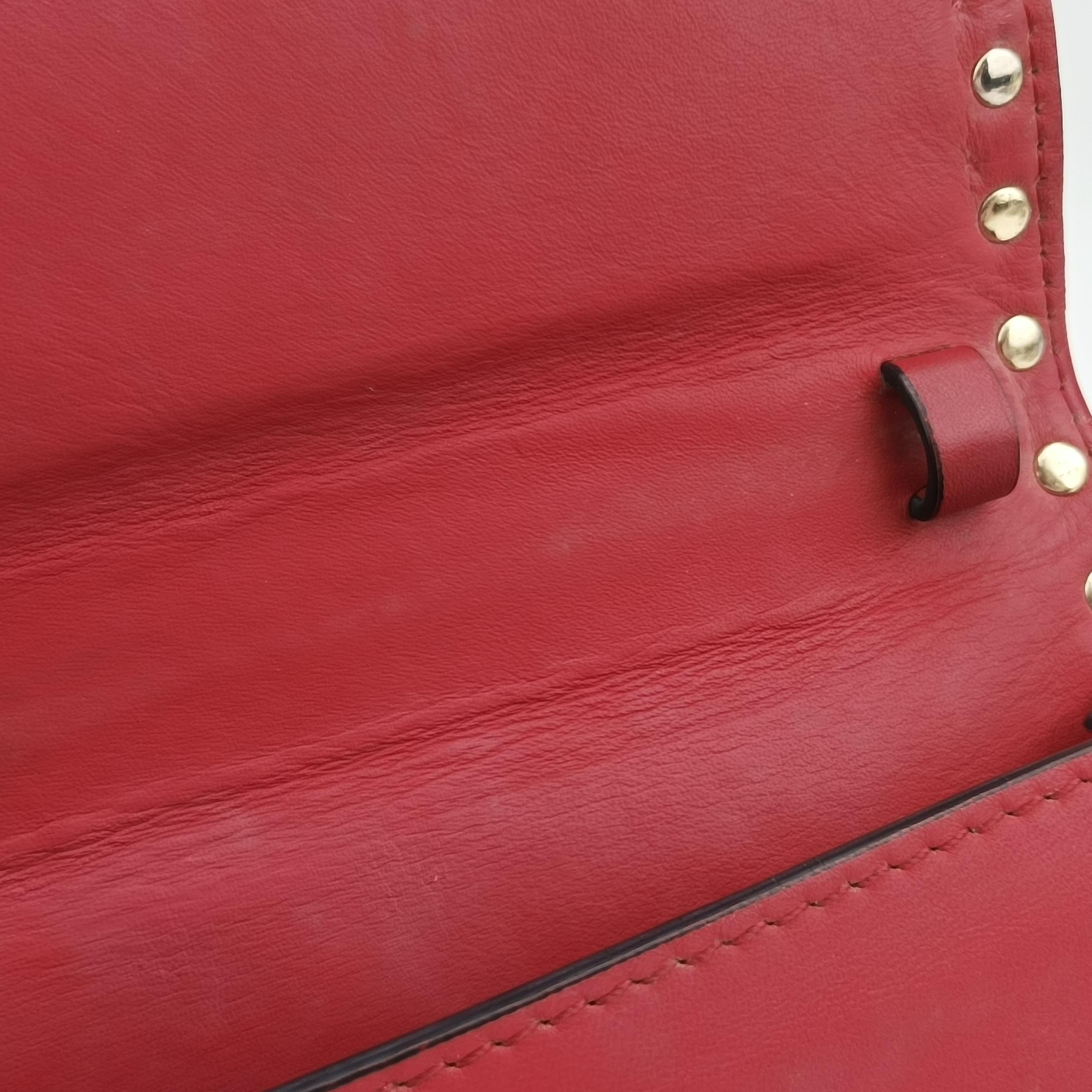 Pre-owned Valentino Rockstud Red Leather  shoulderbag | stylenewstar