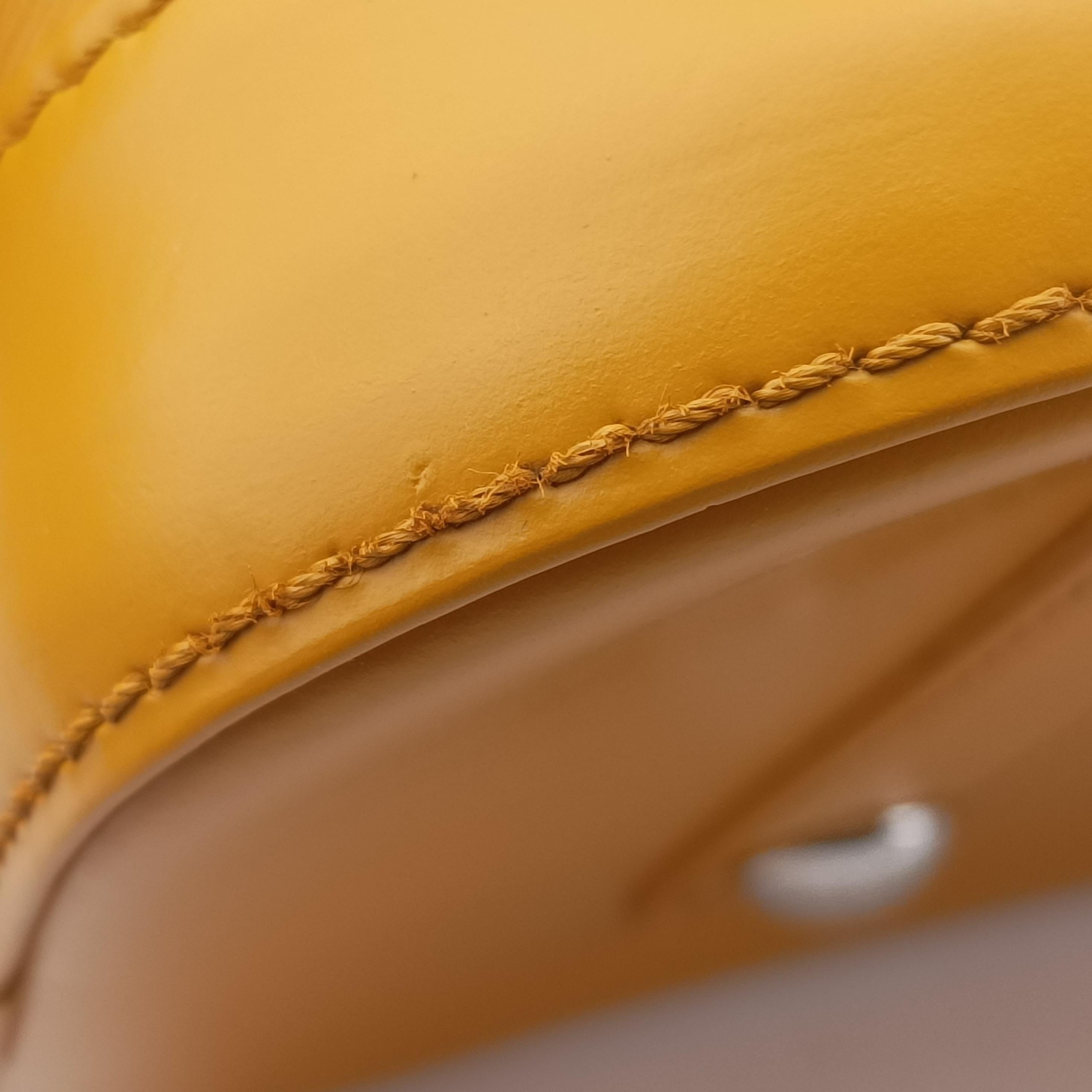 Pre-owned Louis Vuitton Alma PM MIMOSA Epi M40951 handbag | stylenewstar