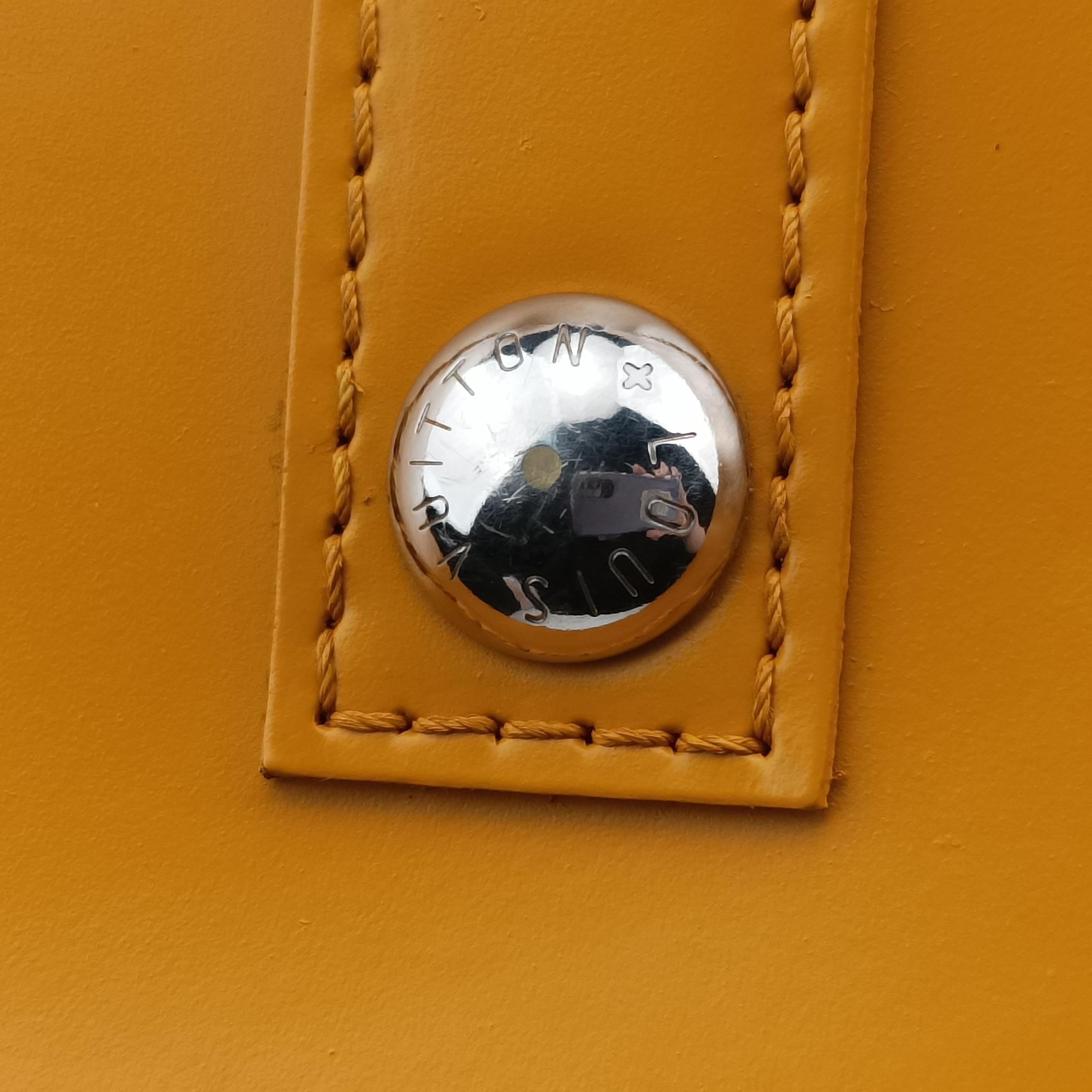 Pre-owned Louis Vuitton Alma PM MIMOSA Epi M40951 handbag | stylenewstar
