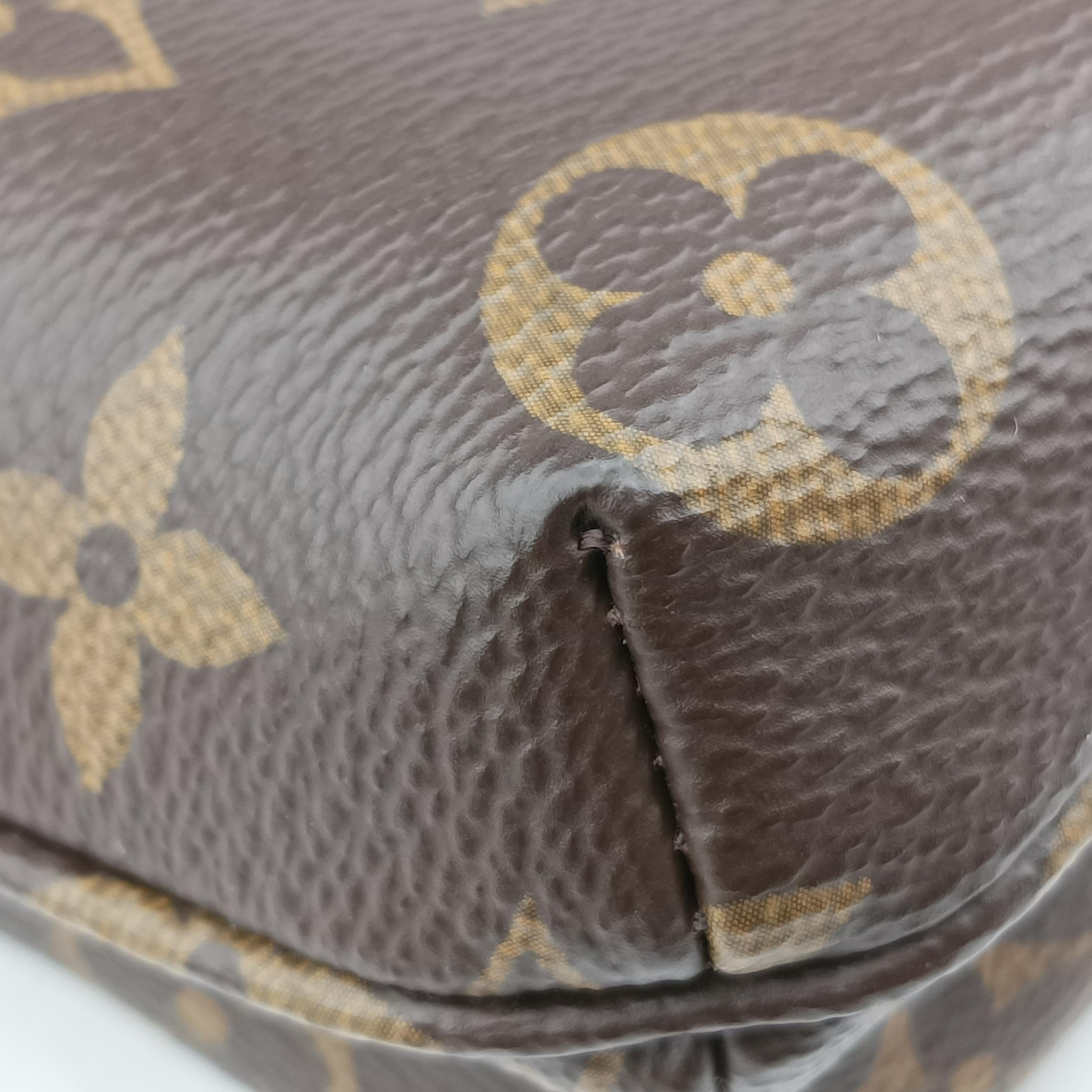 Pre-owned Louis Vuitton Utility Phone Sleeve Brown Monogram Canvas M80746 shoulderbag | stylenewstar