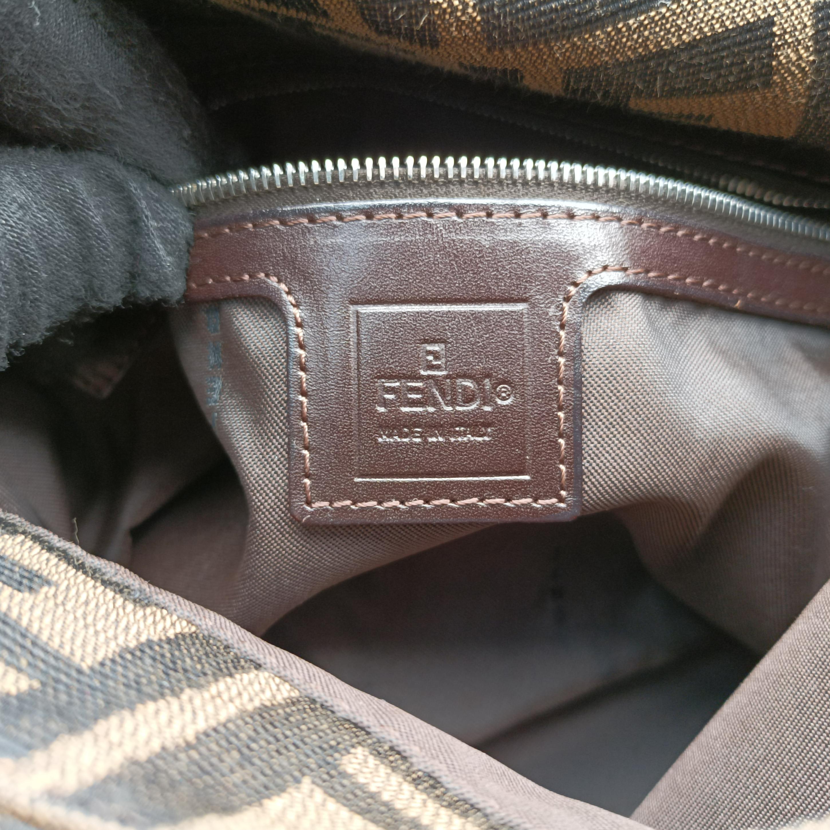 Pre-owned Fendi Baguette Zucchino Brown canvas 377526 shoulderbag | stylenewstar