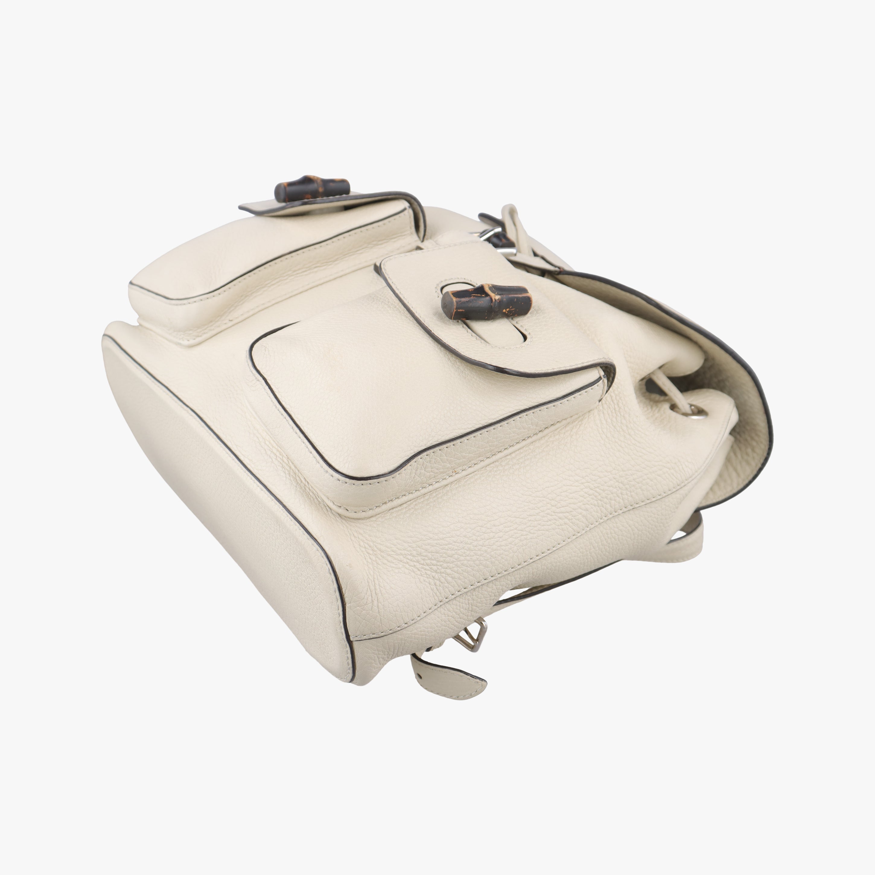 Pre-owned Gucci Bamboo fringe tassel White Leather 370833 backpack/rucksack | stylenewstar