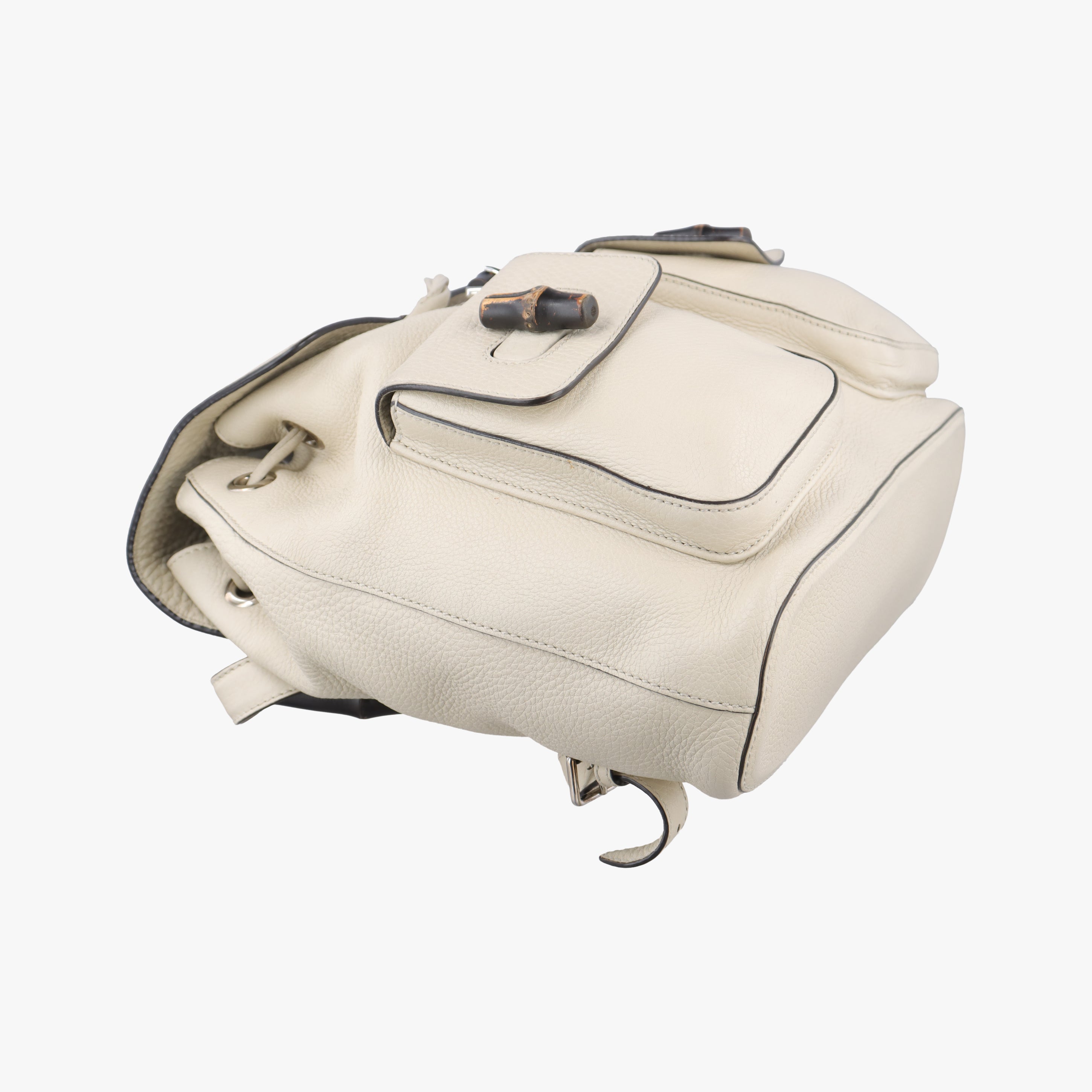 Pre-owned Gucci Bamboo fringe tassel White Leather 370833 backpack/rucksack | stylenewstar