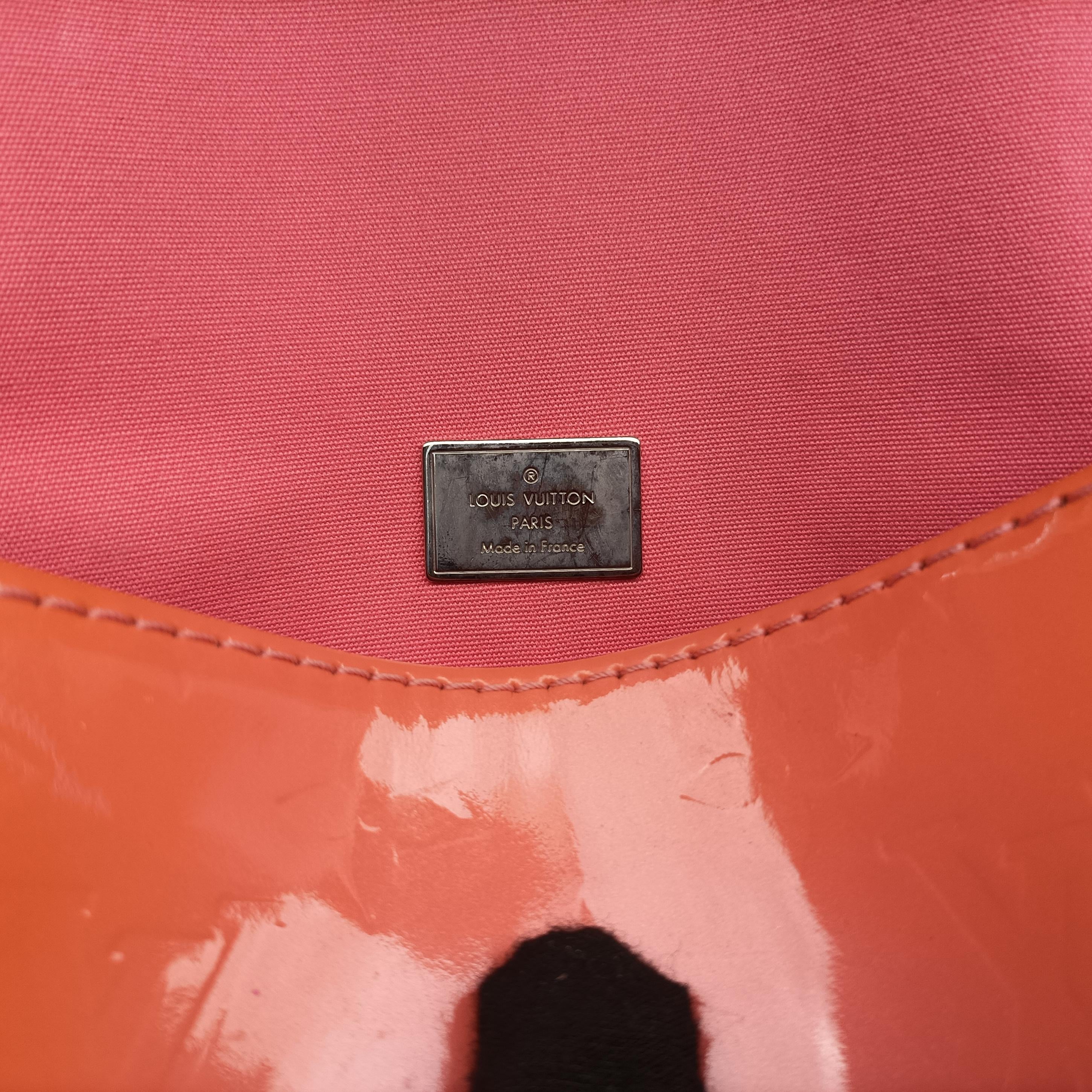 Pre-owned Louis Vuitton PASADENA poppy petal Vernis M90949 shoulderbag | stylenewstar