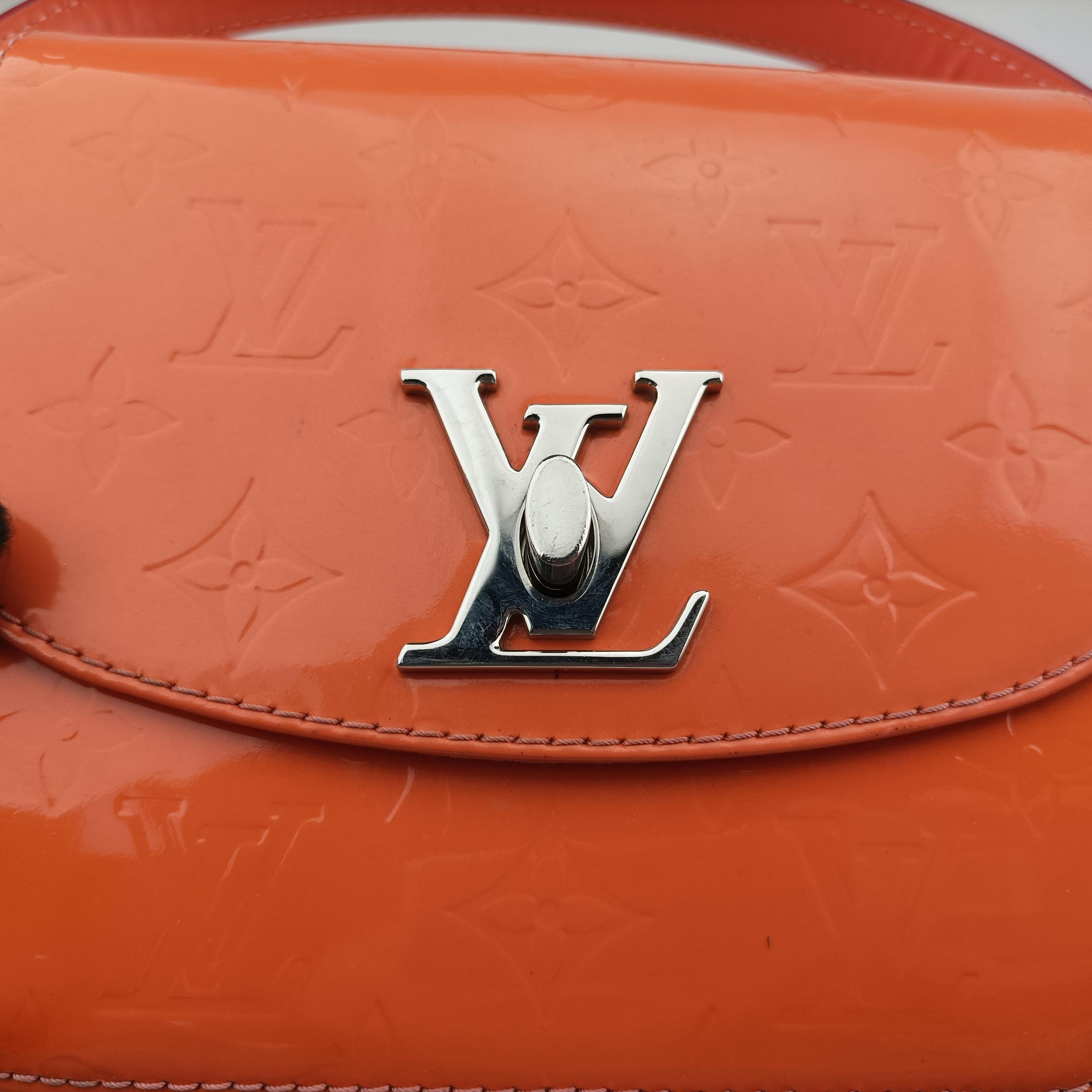 Pre-owned Louis Vuitton PASADENA poppy petal Vernis M90949 shoulderbag | stylenewstar