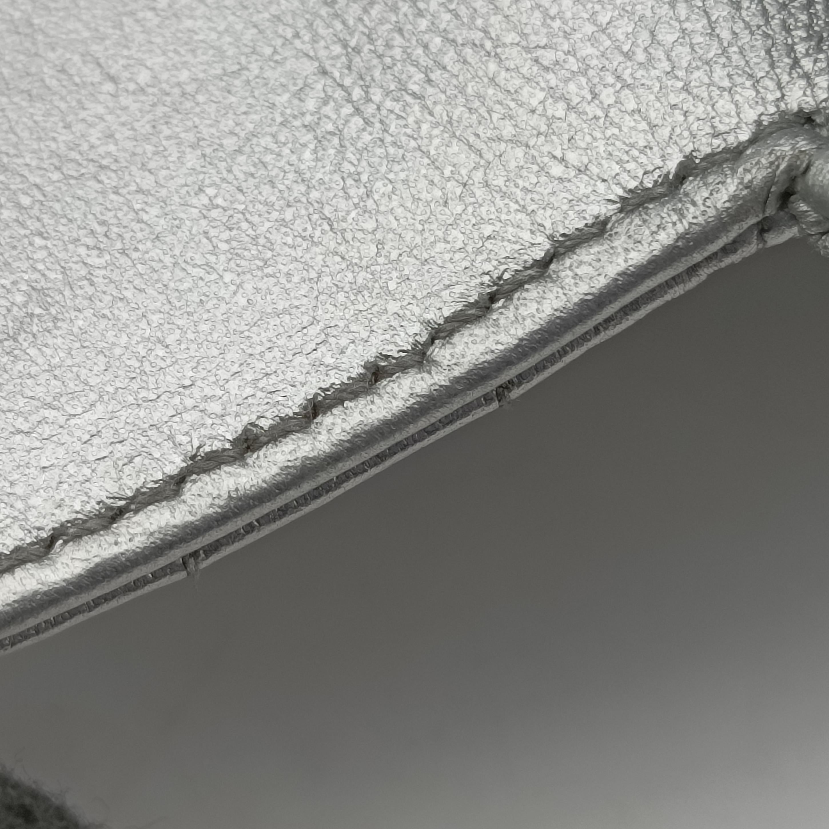 Pre-owned Prada Diagramme Silver Leather 1BD108 shoulderbag | stylenewstar
