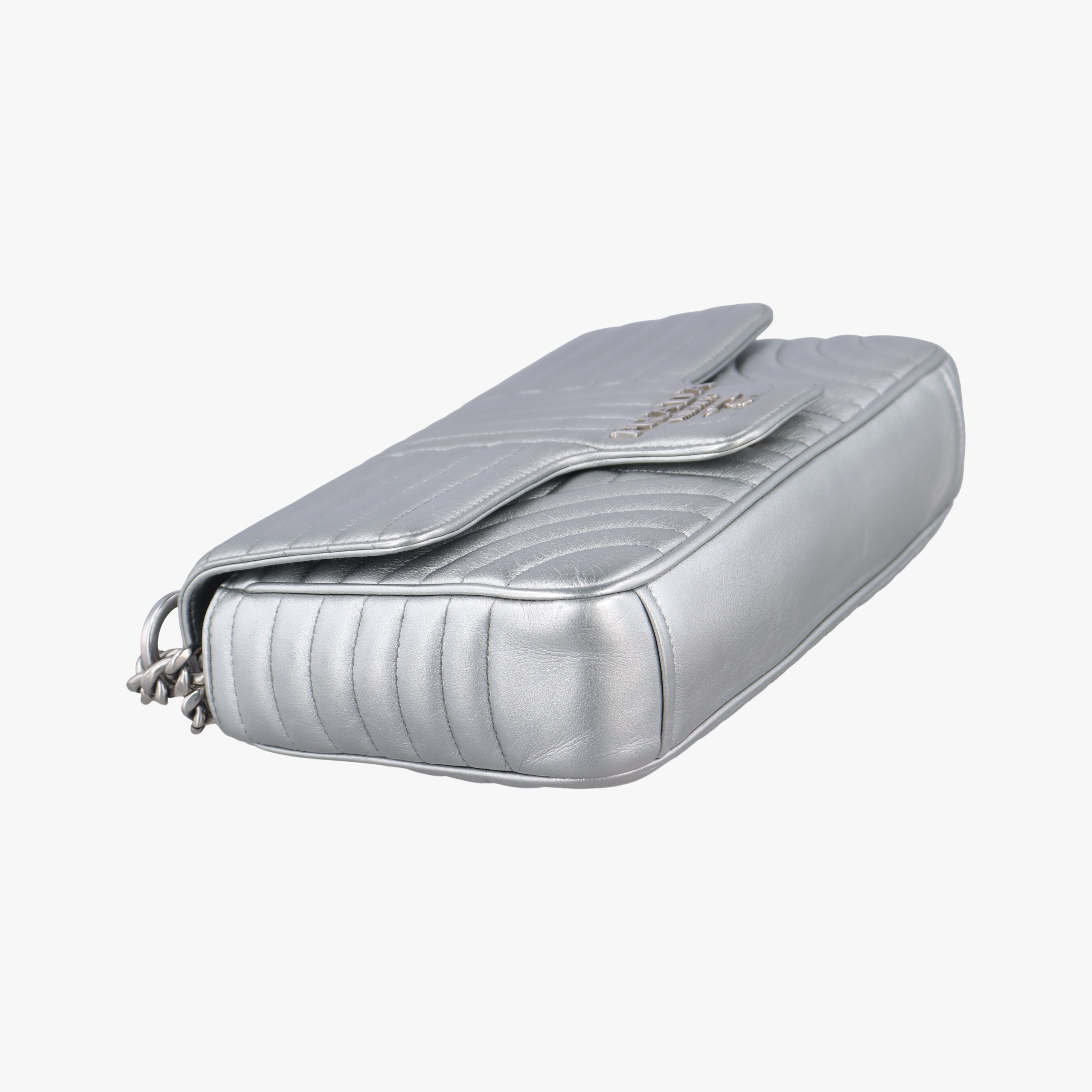 Pre-owned Prada Diagramme Silver Leather 1BD108 shoulderbag | stylenewstar