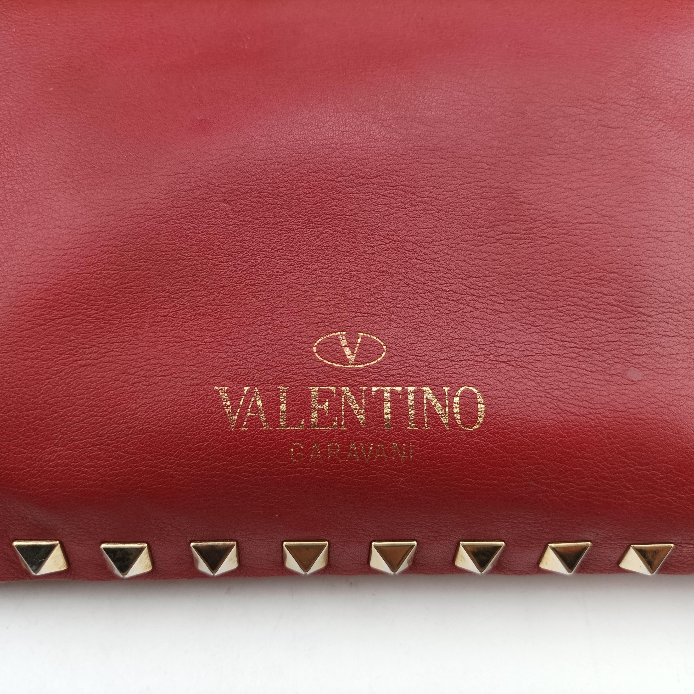 Pre-owned Valentino Rockstud Red Leather  shoulderbag | stylenewstar
