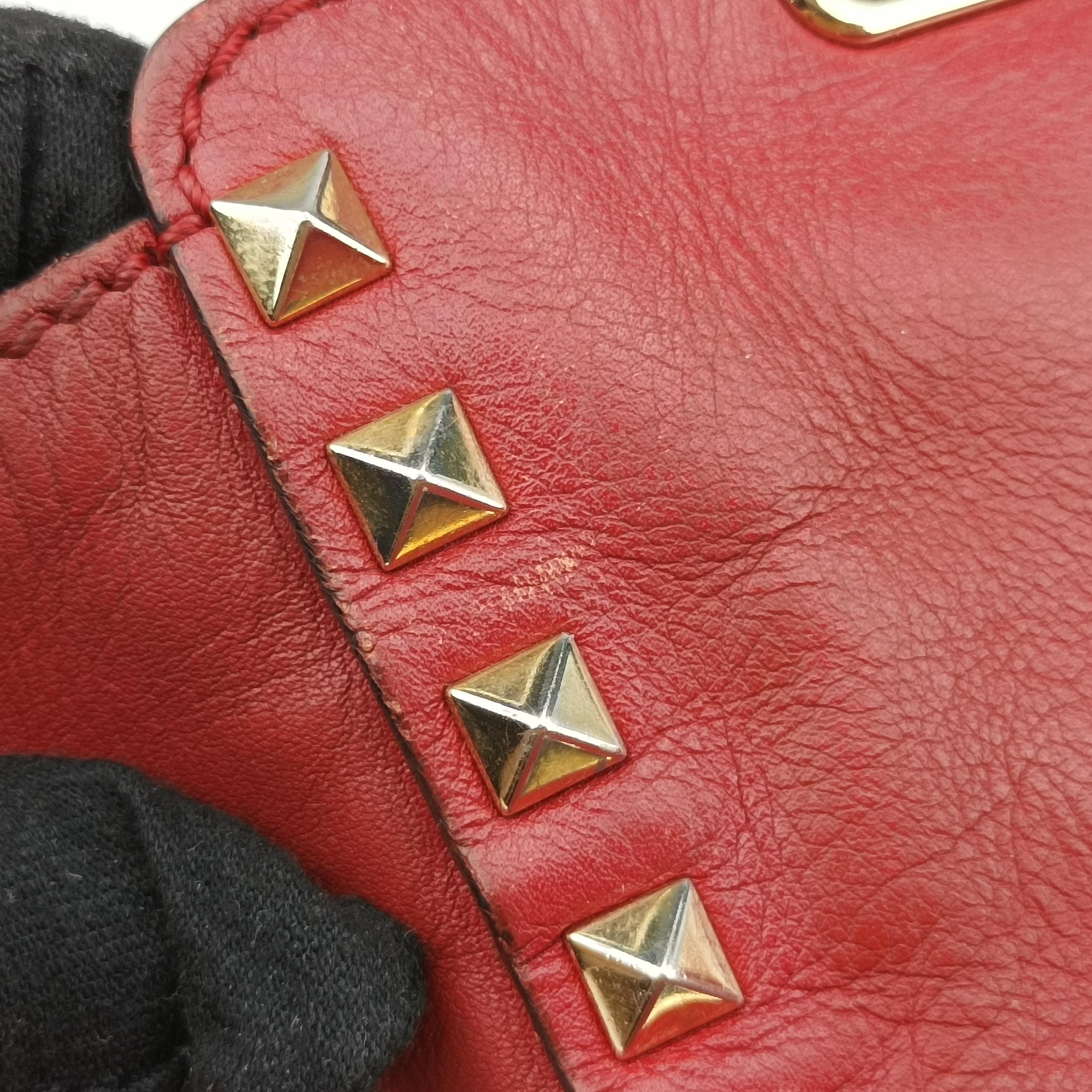 Pre-owned Valentino Rockstud Red Leather  shoulderbag | stylenewstar