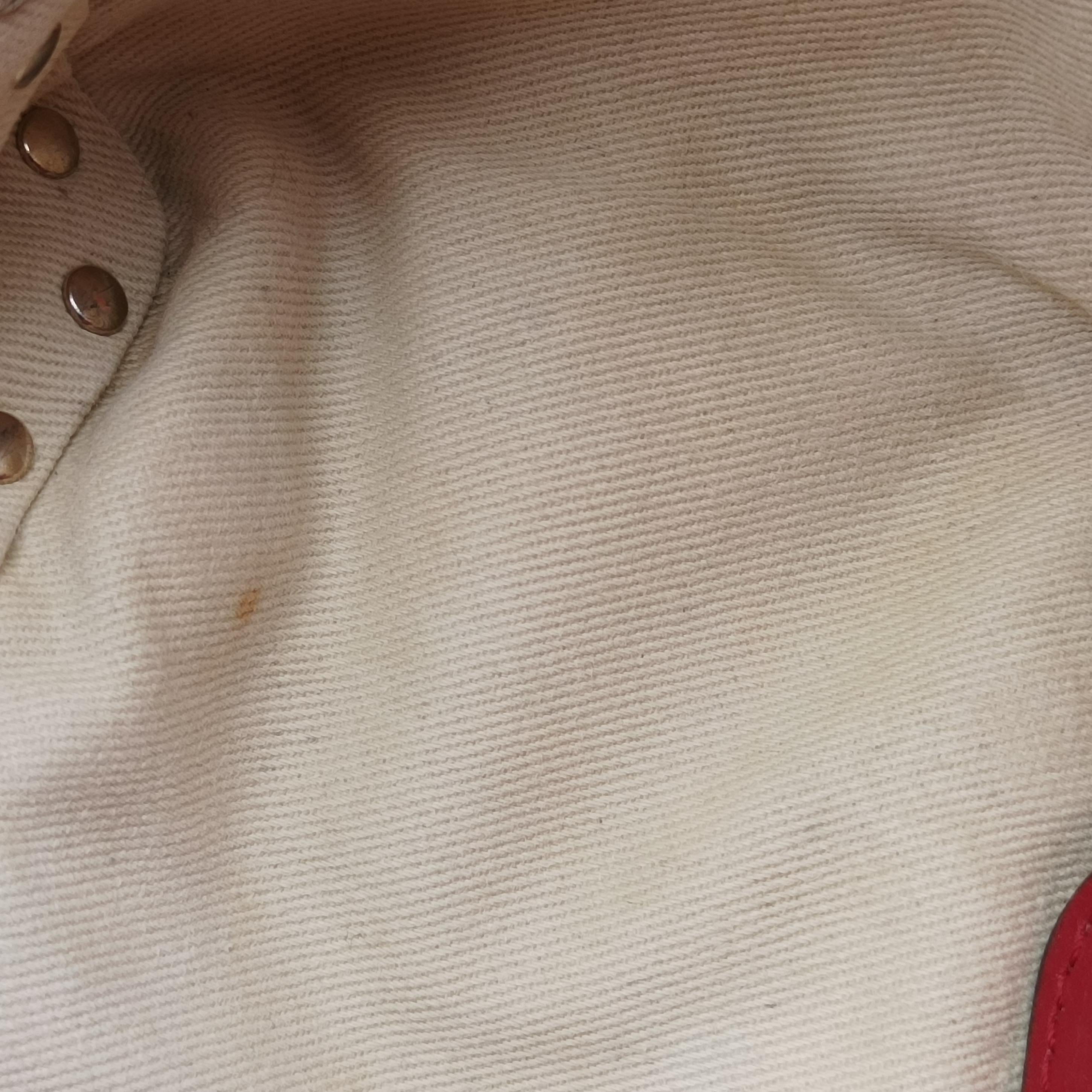 Pre-owned Valentino Rockstud Red Leather  shoulderbag | stylenewstar
