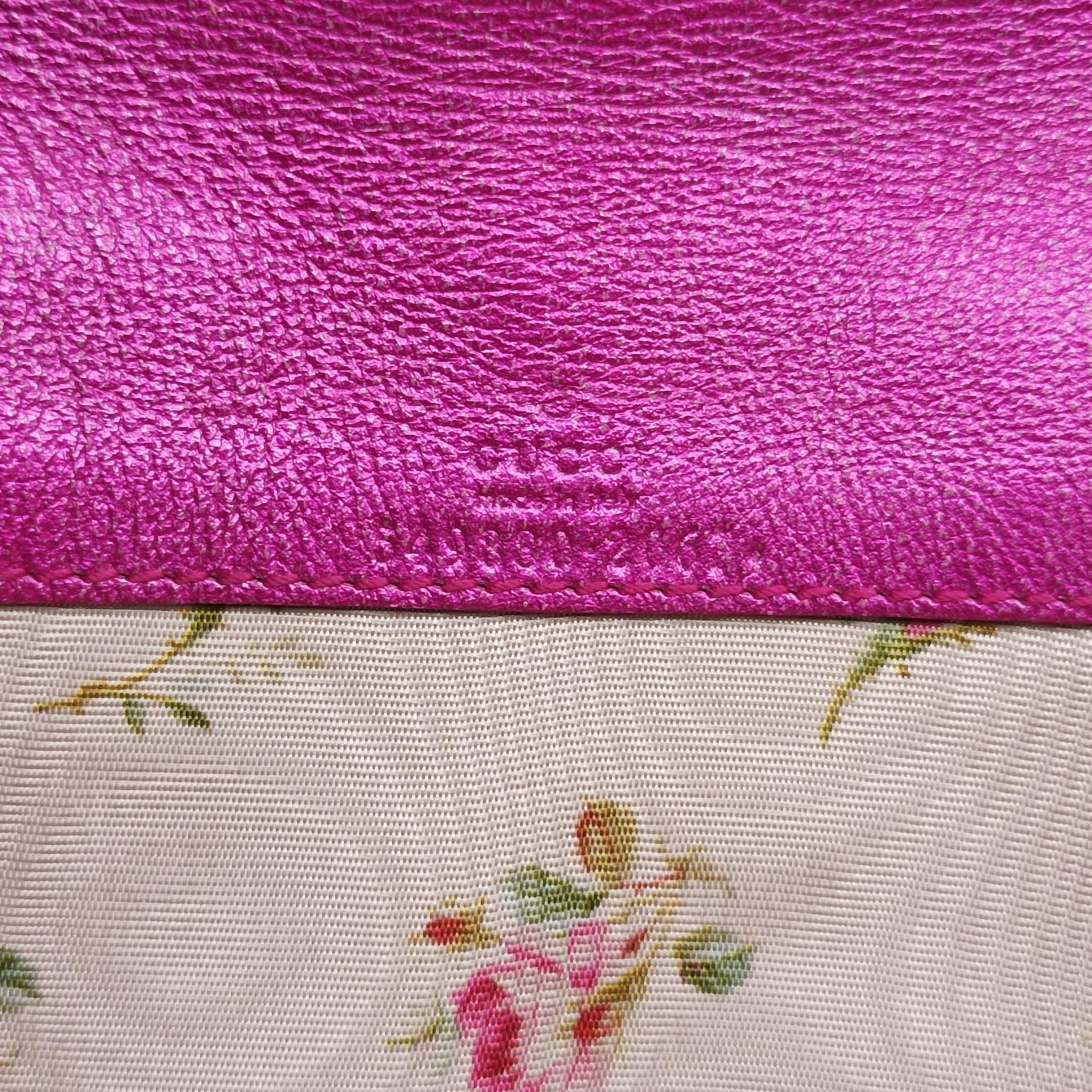 Pre-owned Gucci Pochette Heart crystal GG Marmont Pink Leather 549880 shoulderbag | stylenewstar