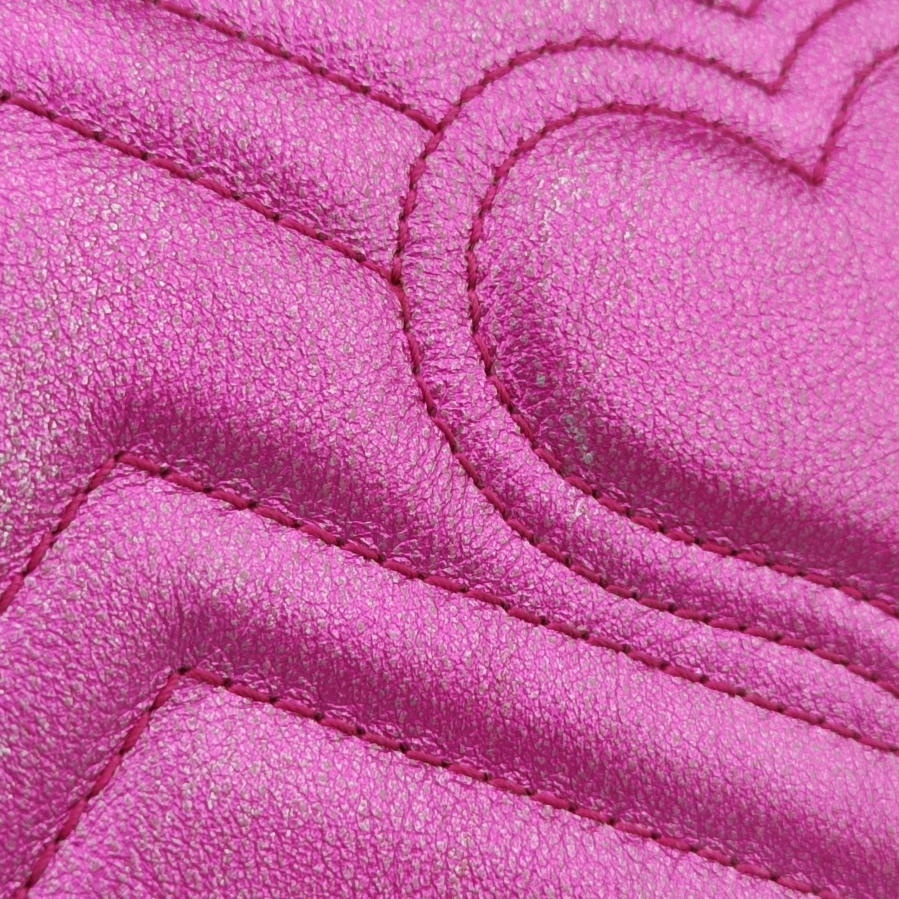 Pre-owned Gucci Pochette Heart crystal GG Marmont Pink Leather 549880 shoulderbag | stylenewstar