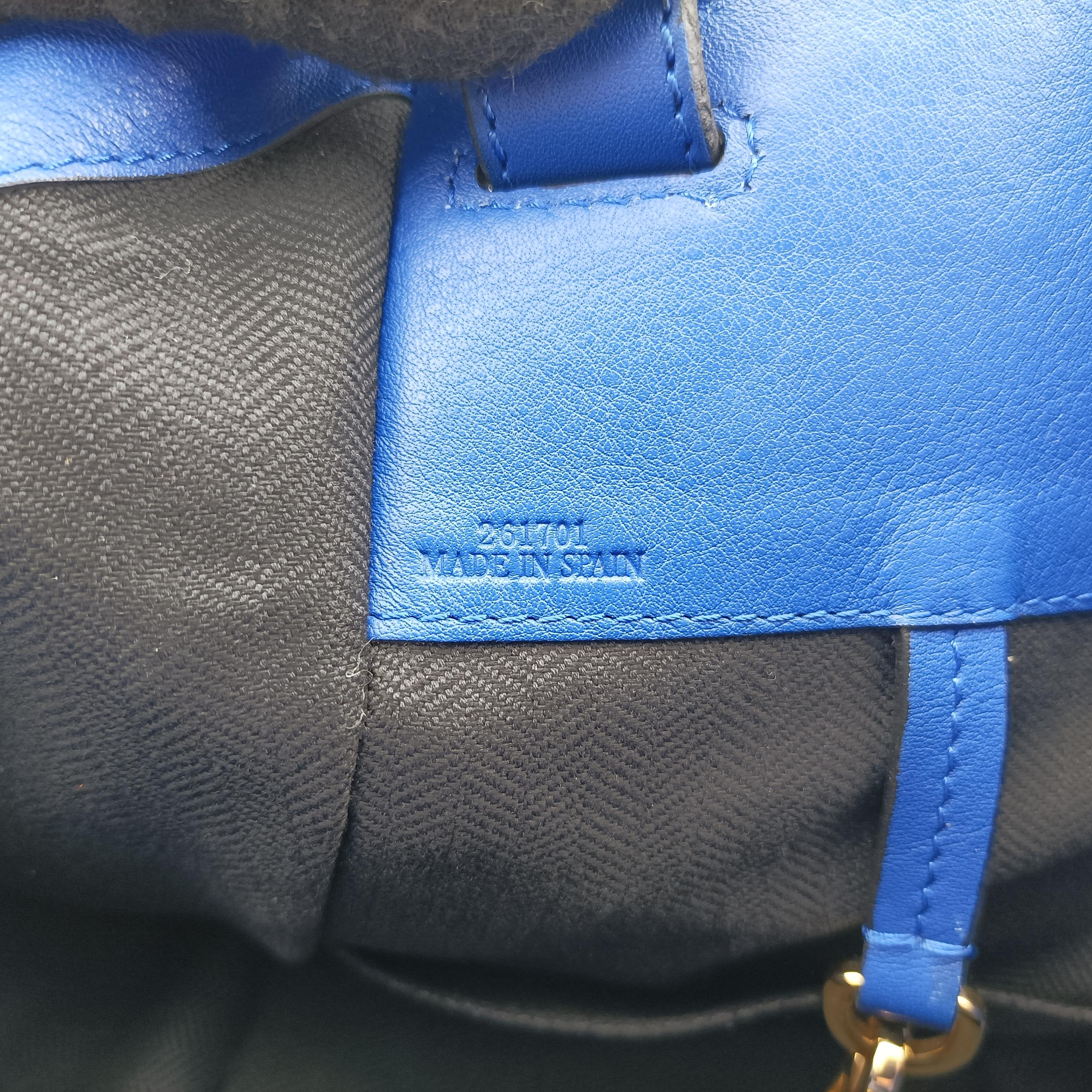 Pre-owned Loewe Hammock Blue Leather  shoulderbag | stylenewstar