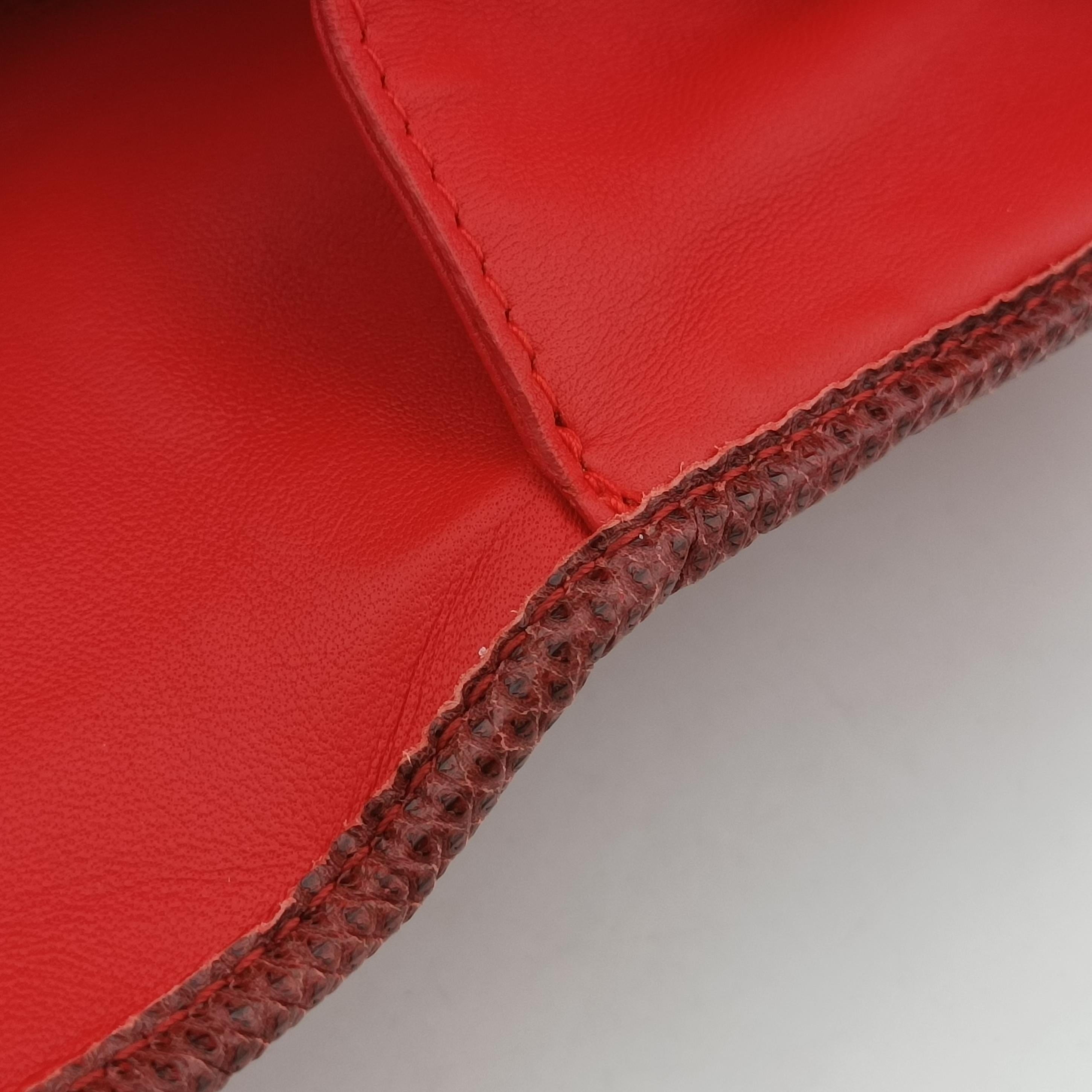 Pre-owned Bottega Veneta Intrecciato Red lambskin  shoulderbag | stylenewstar