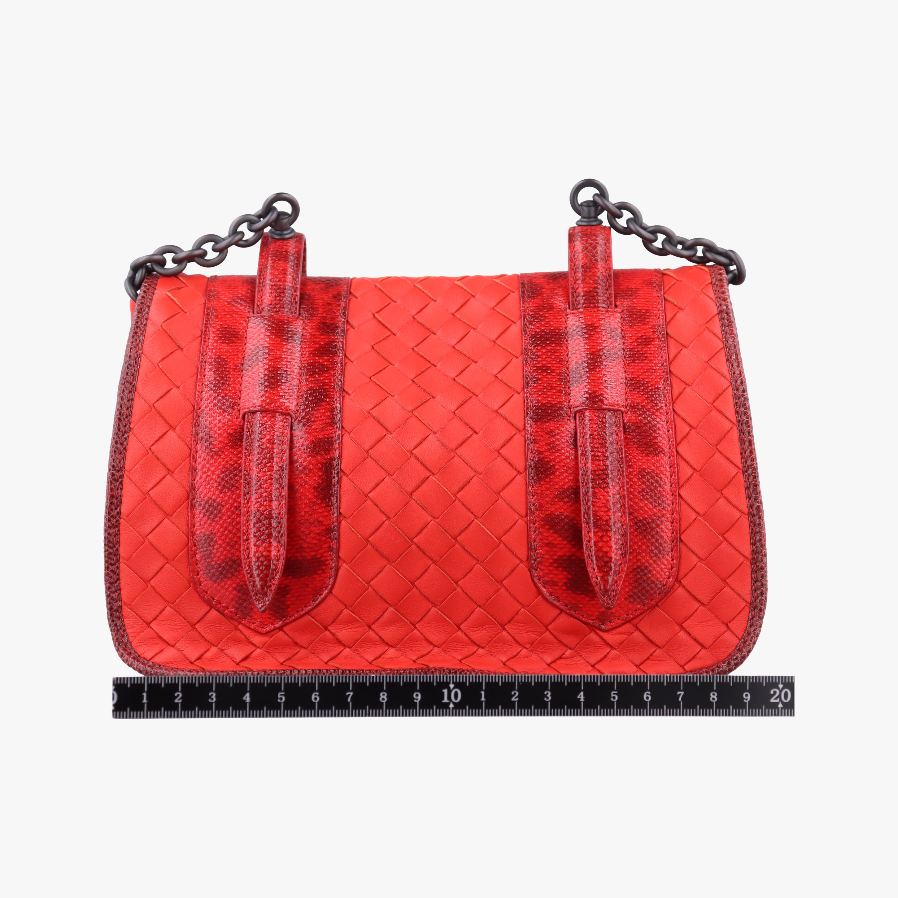 Pre-owned Bottega Veneta Intrecciato Red lambskin  shoulderbag | stylenewstar